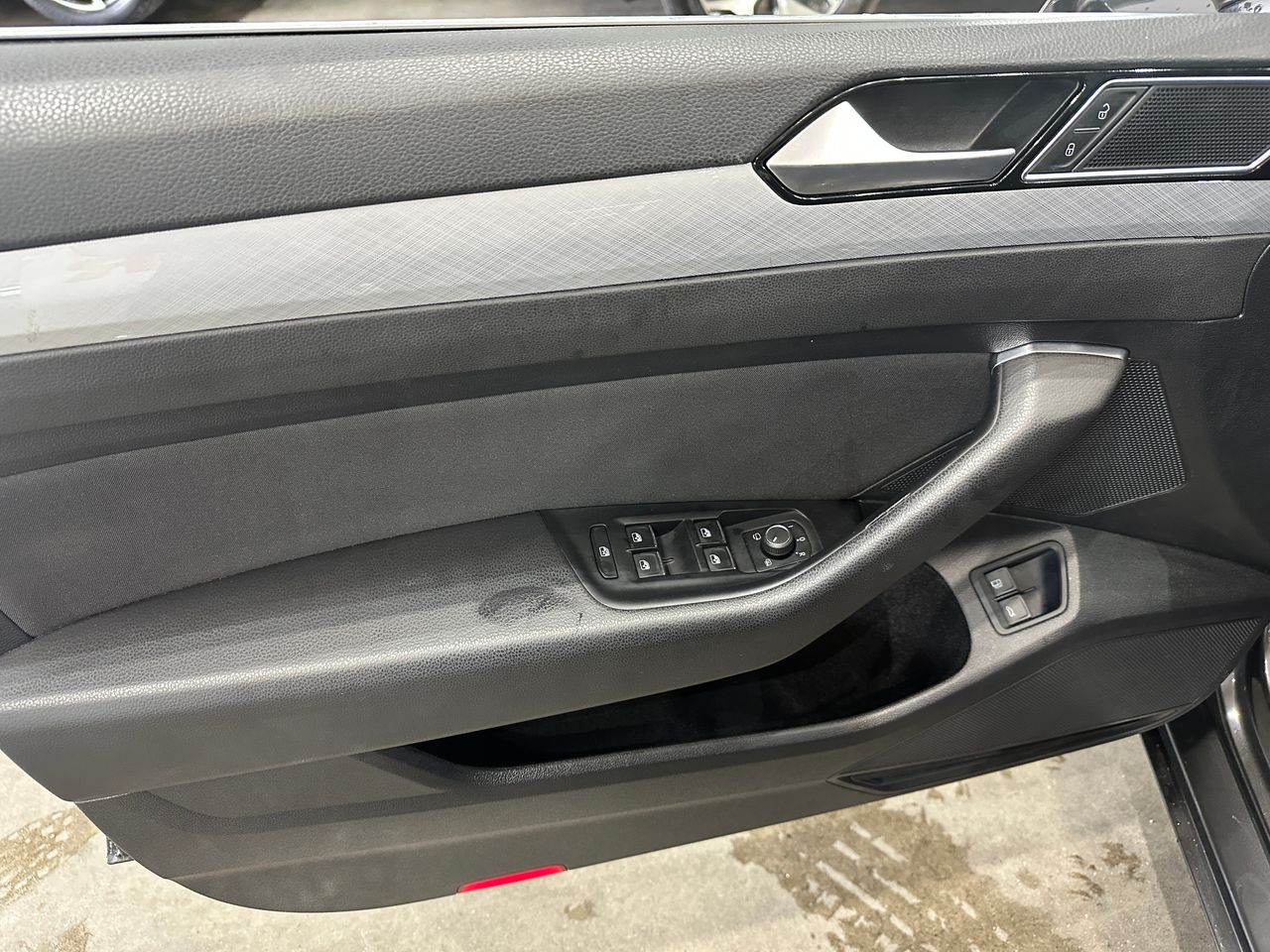 Volkswagen Passat Variant GTE 1.4 TSI e-Power 115kW + 85kW - Foto 14