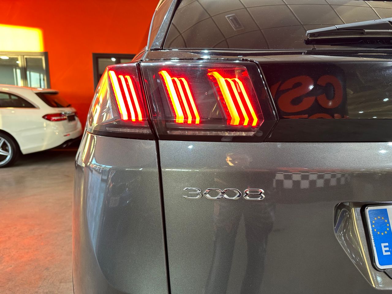 Peugeot 3008 Hybrid 225 e-EAT8 Allure Pack - Foto 27