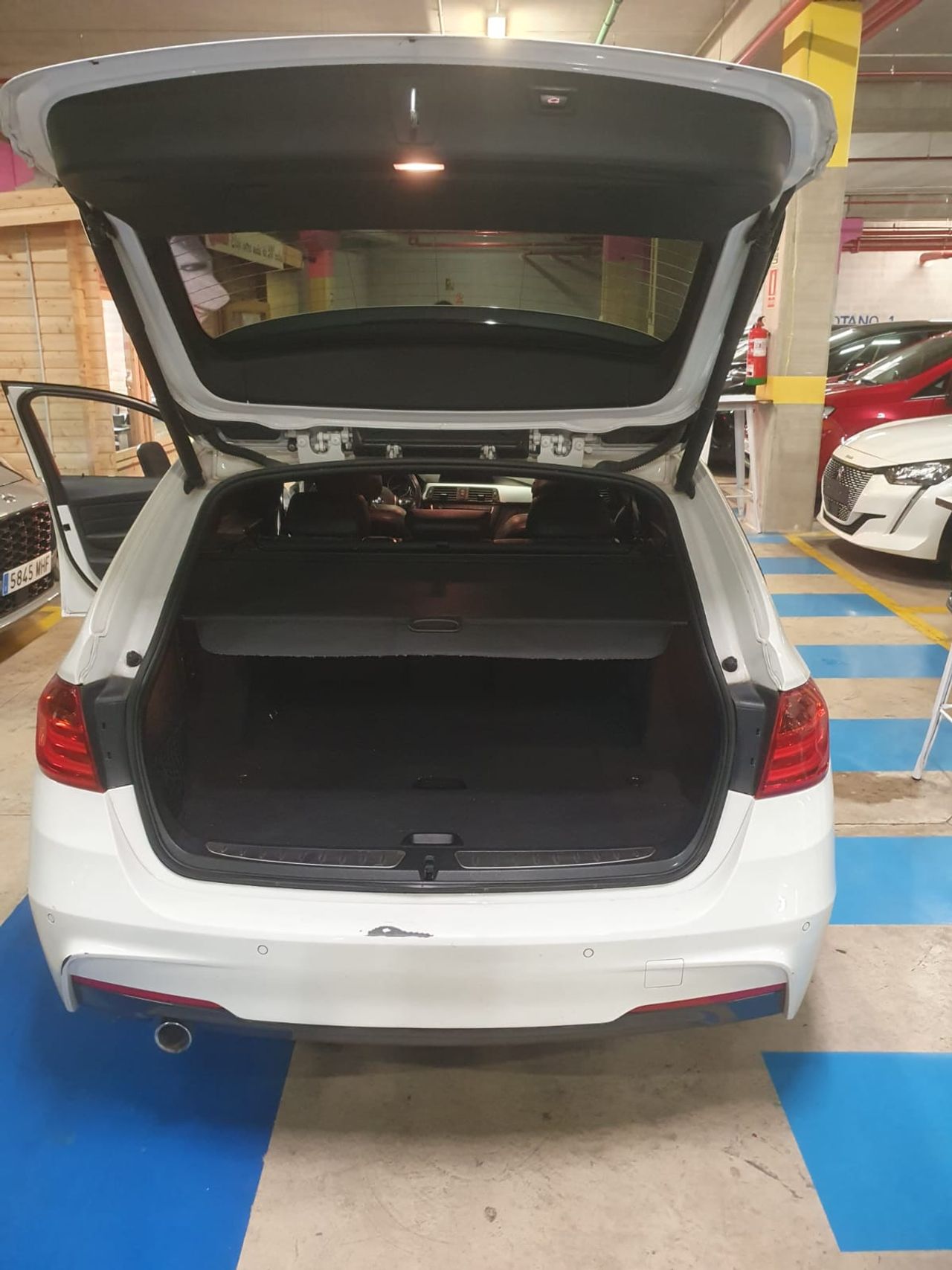 BMW Serie 3 320d Touring - Foto 6