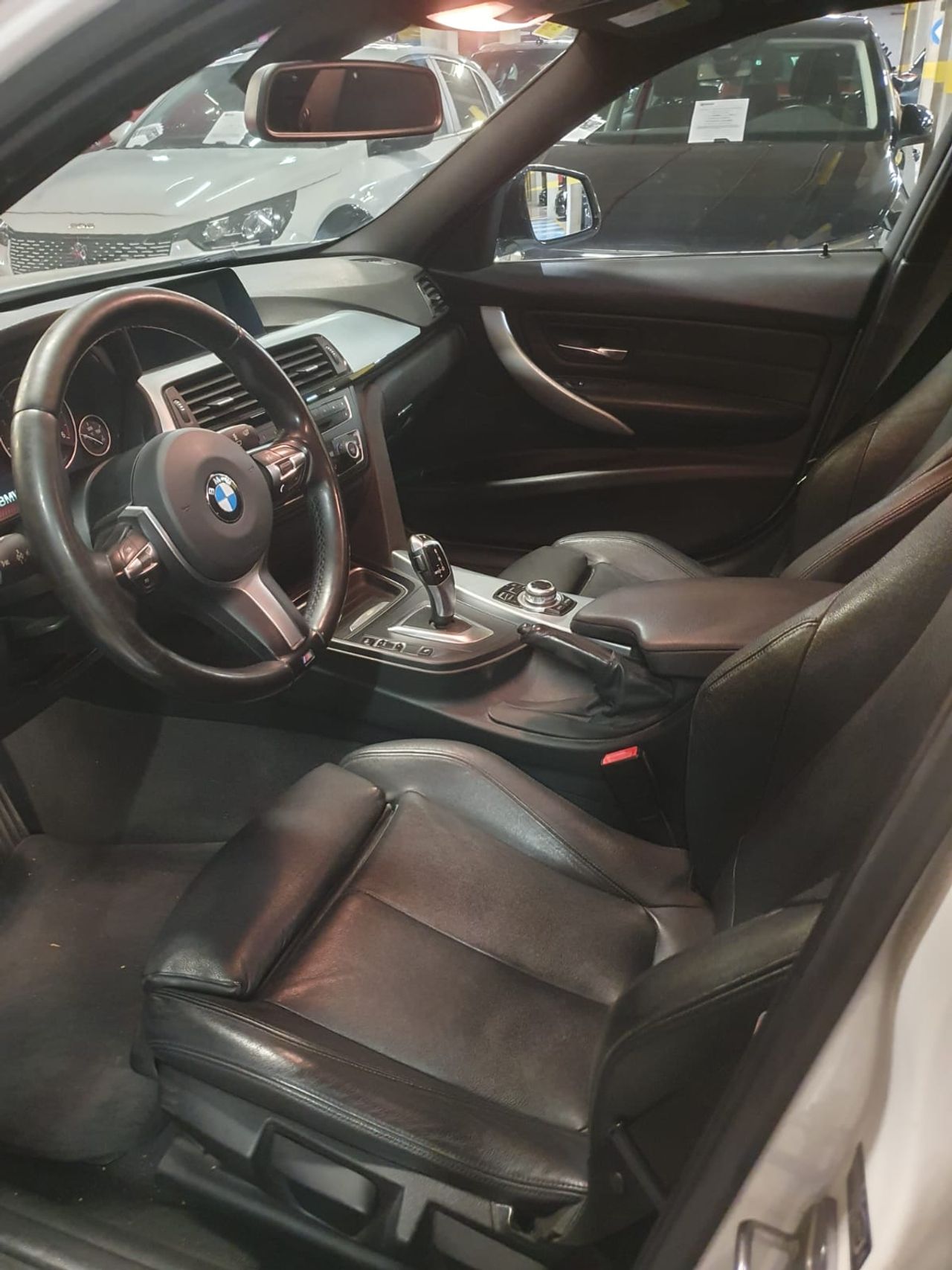 BMW Serie 3 320d Touring - Foto 7