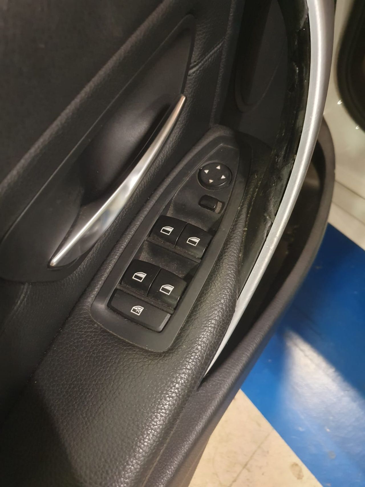 BMW Serie 3 320d Touring - Foto 13