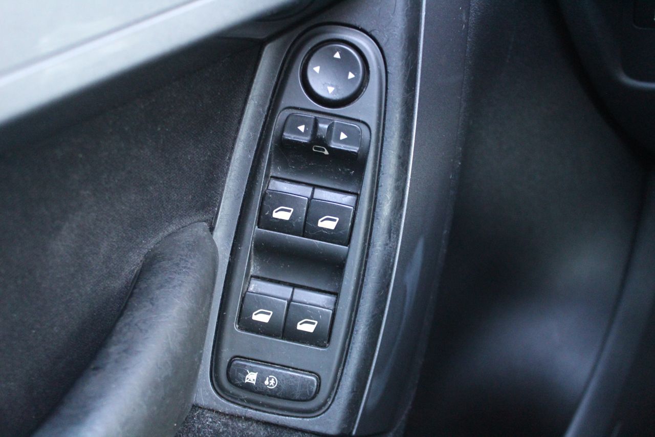 Citroën C4 Picasso 1.6 HDi SX - Foto 18