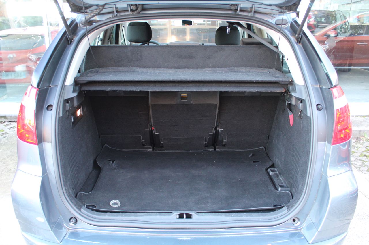 Citroën C4 Picasso 1.6 HDi SX - Foto 17