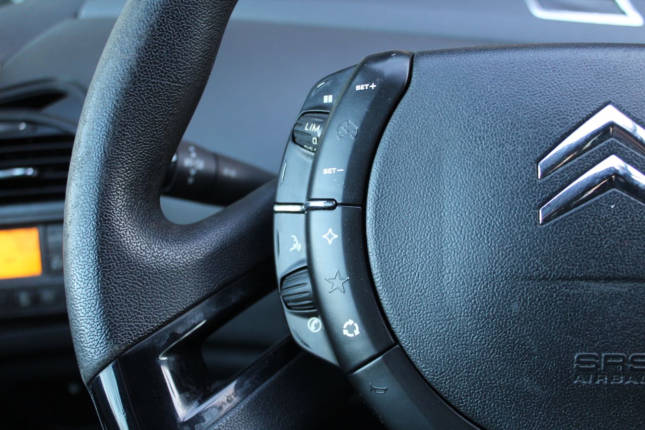 Citroën C4 Picasso 1.6 HDi SX - Foto 13