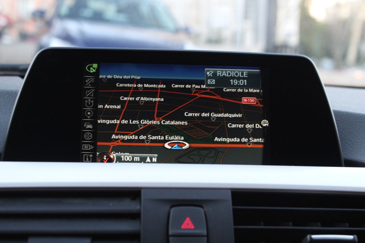 BMW Serie 3 318d Touring - Foto 20