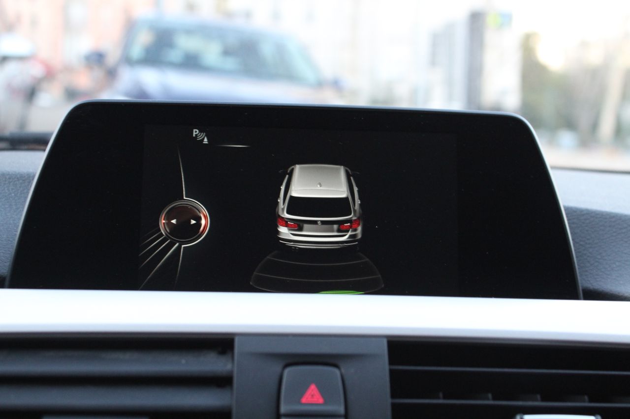 BMW Serie 3 318d Touring - Foto 19