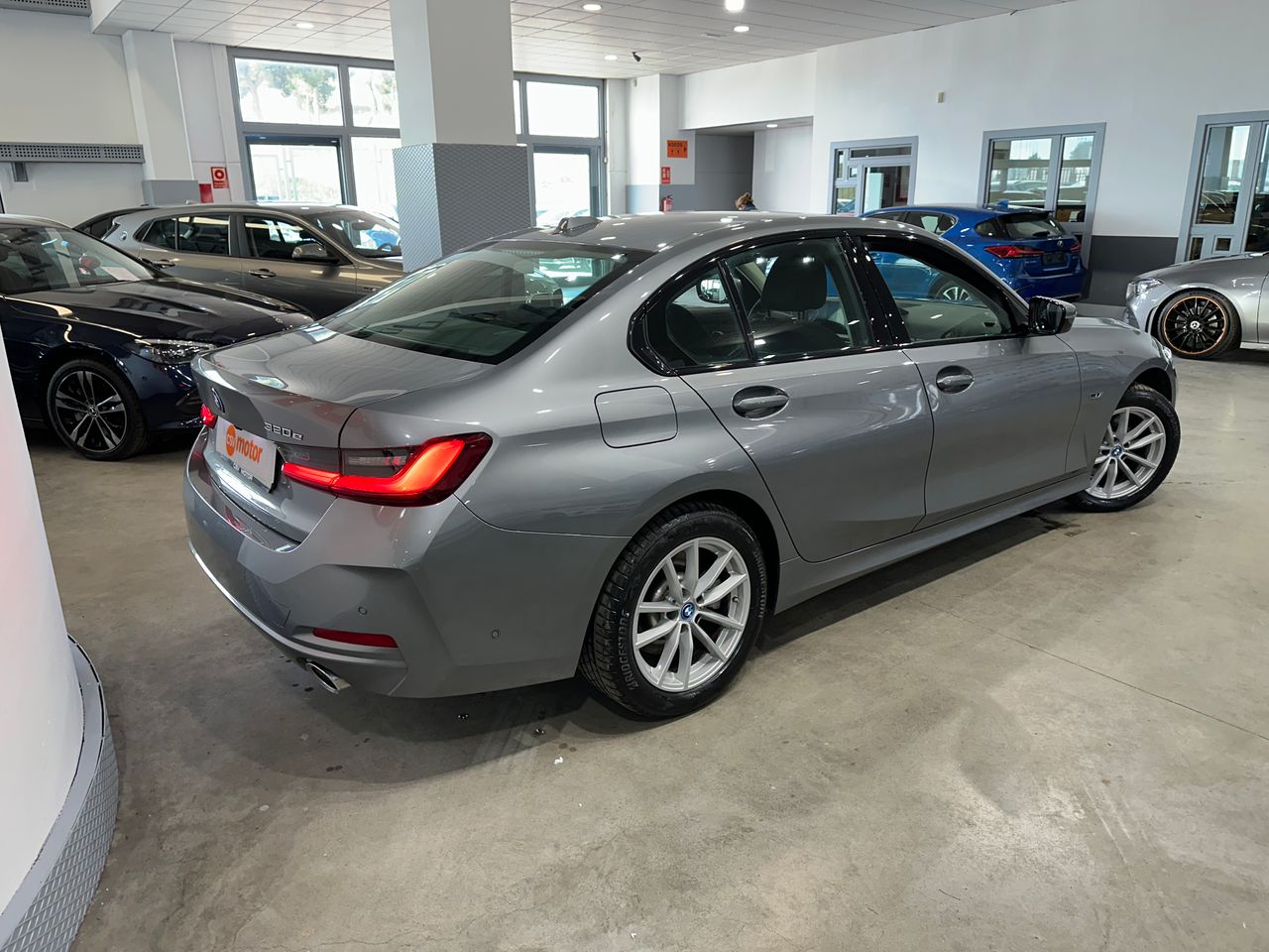 BMW Serie 3 320e - Foto 7