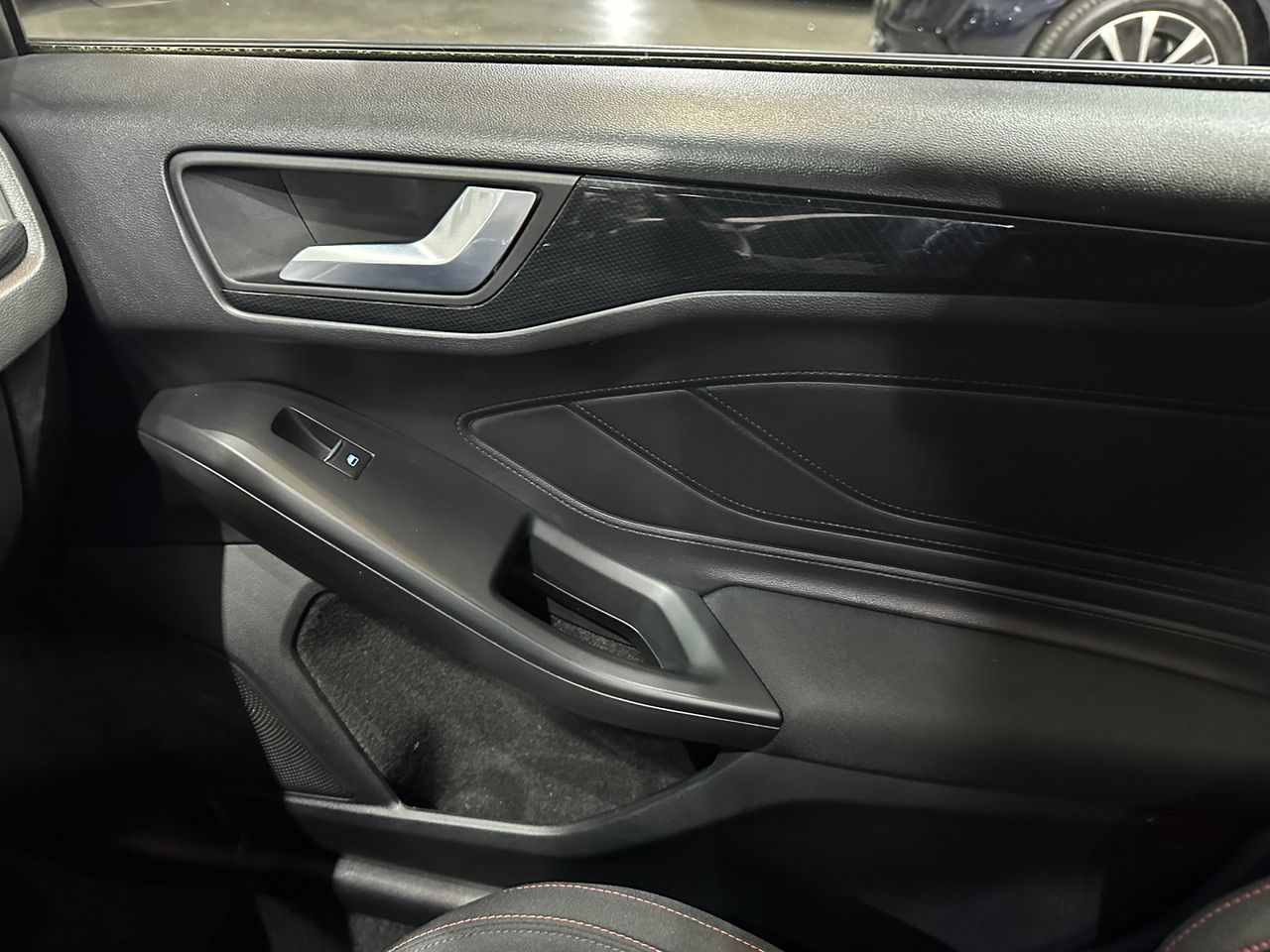 Ford Focus 1.0 Ecoboost MHEV 92kW ST-Line - Foto 15