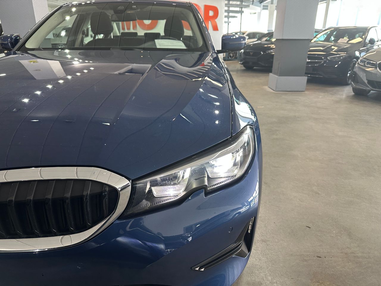 BMW Serie 3 330e - Foto 25