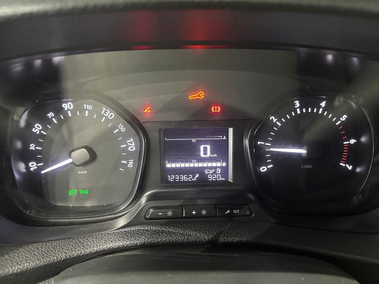 Opel Vivaro 1.5D 120CV PCLIM - Foto 15