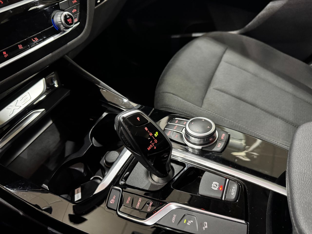 BMW X3 xDrive30e - Foto 16