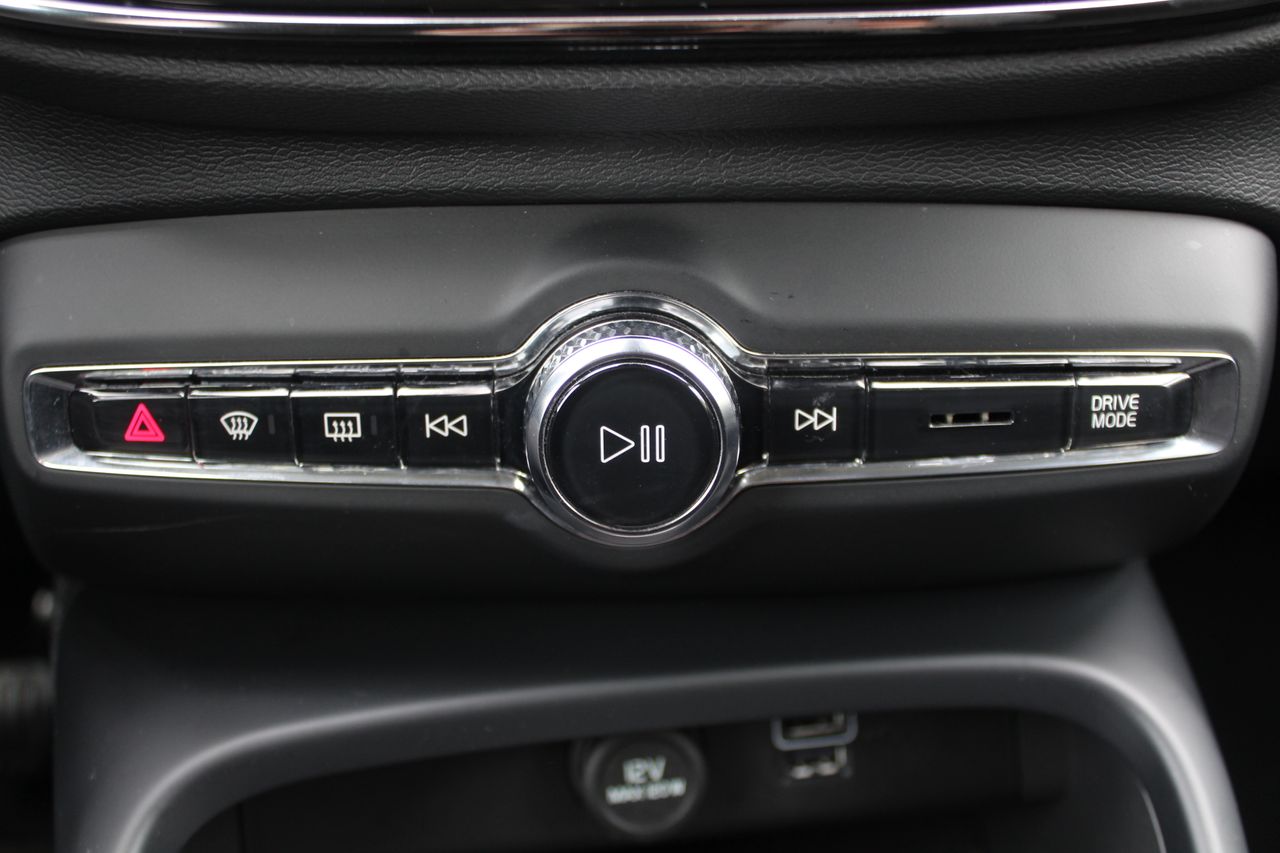 Volvo XC40 1.5 T4 Twin Recharge Inscription Auto - Foto 23