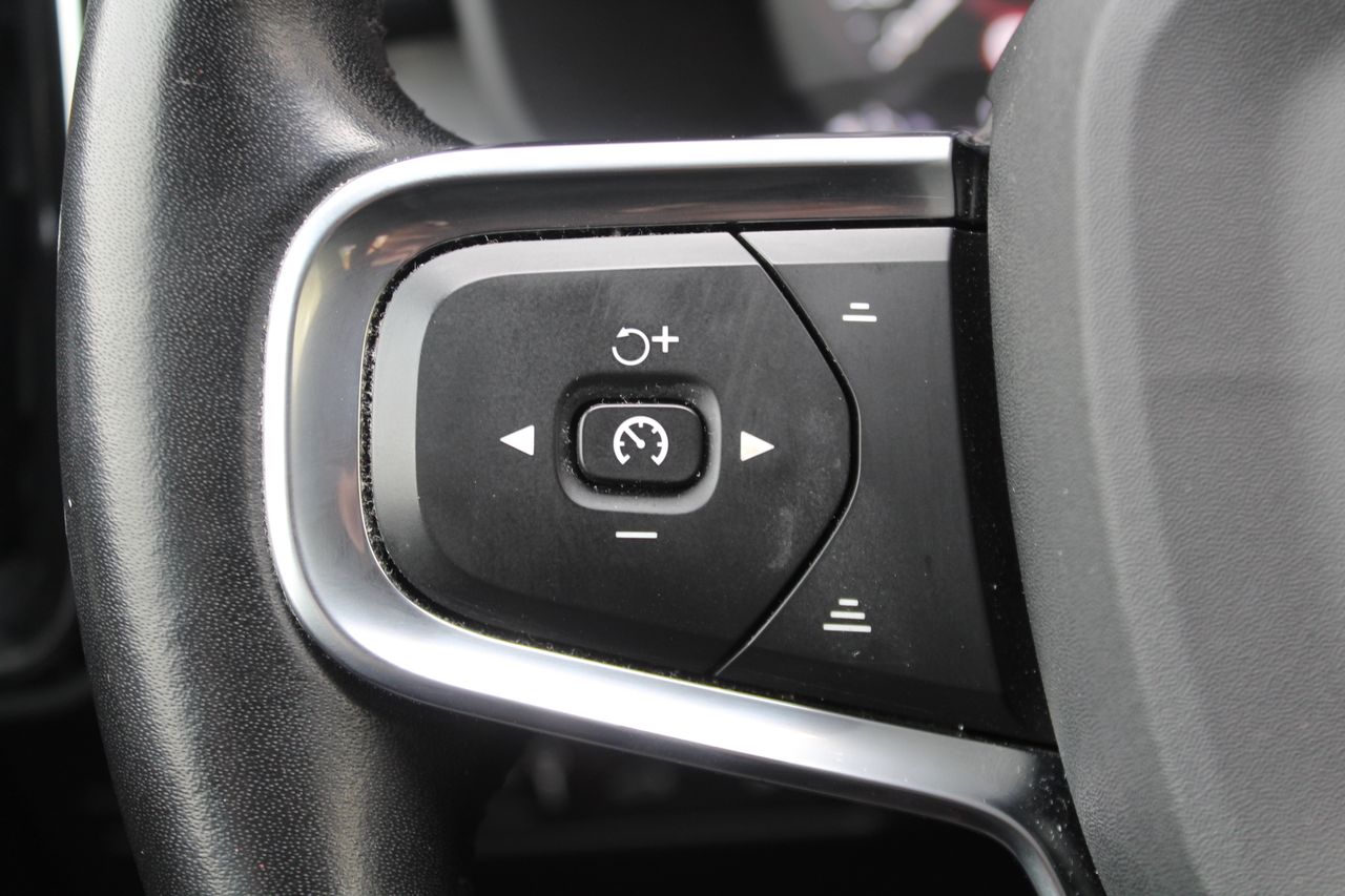 Volvo XC40 1.5 T4 Twin Recharge Inscription Auto - Foto 13