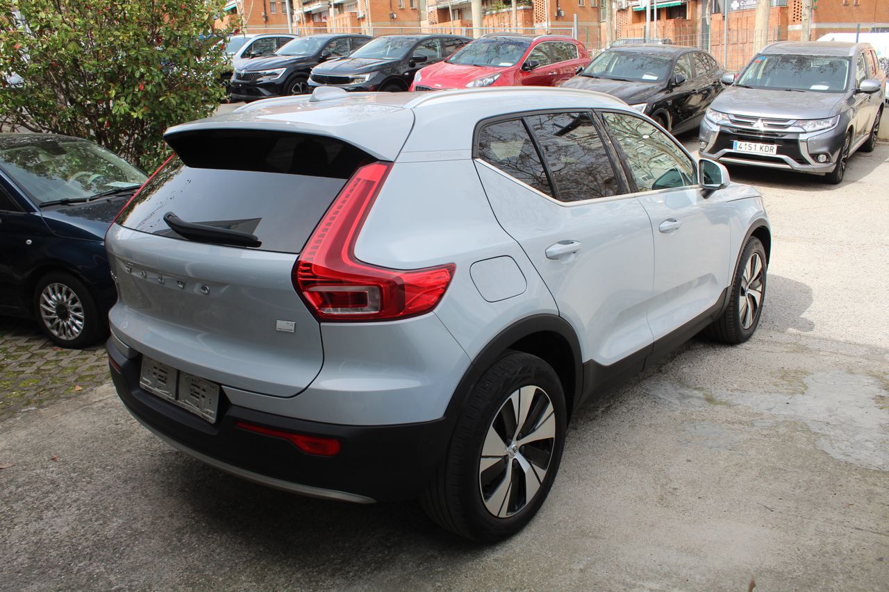 Volvo XC40 1.5 T4 Twin Recharge Inscription Auto - Foto 8