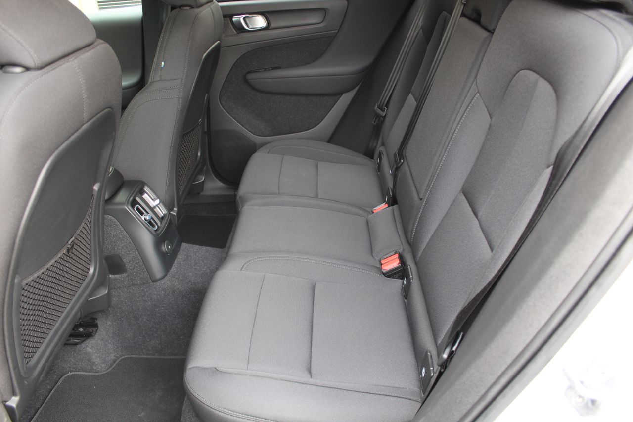 Volvo XC40 1.5 T4 Twin Recharge Inscription Auto - Foto 10