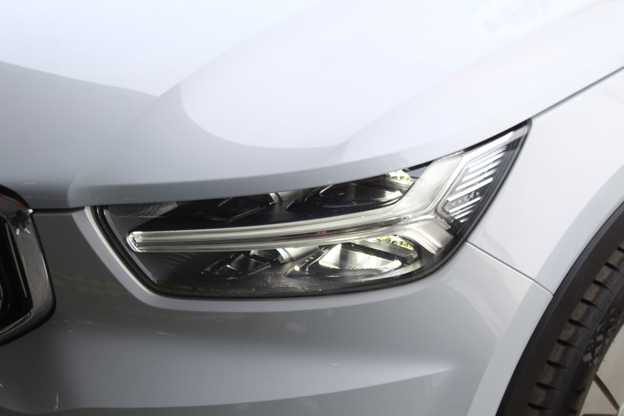 Volvo XC40 1.5 T4 Twin Recharge Inscription Auto - Foto 27