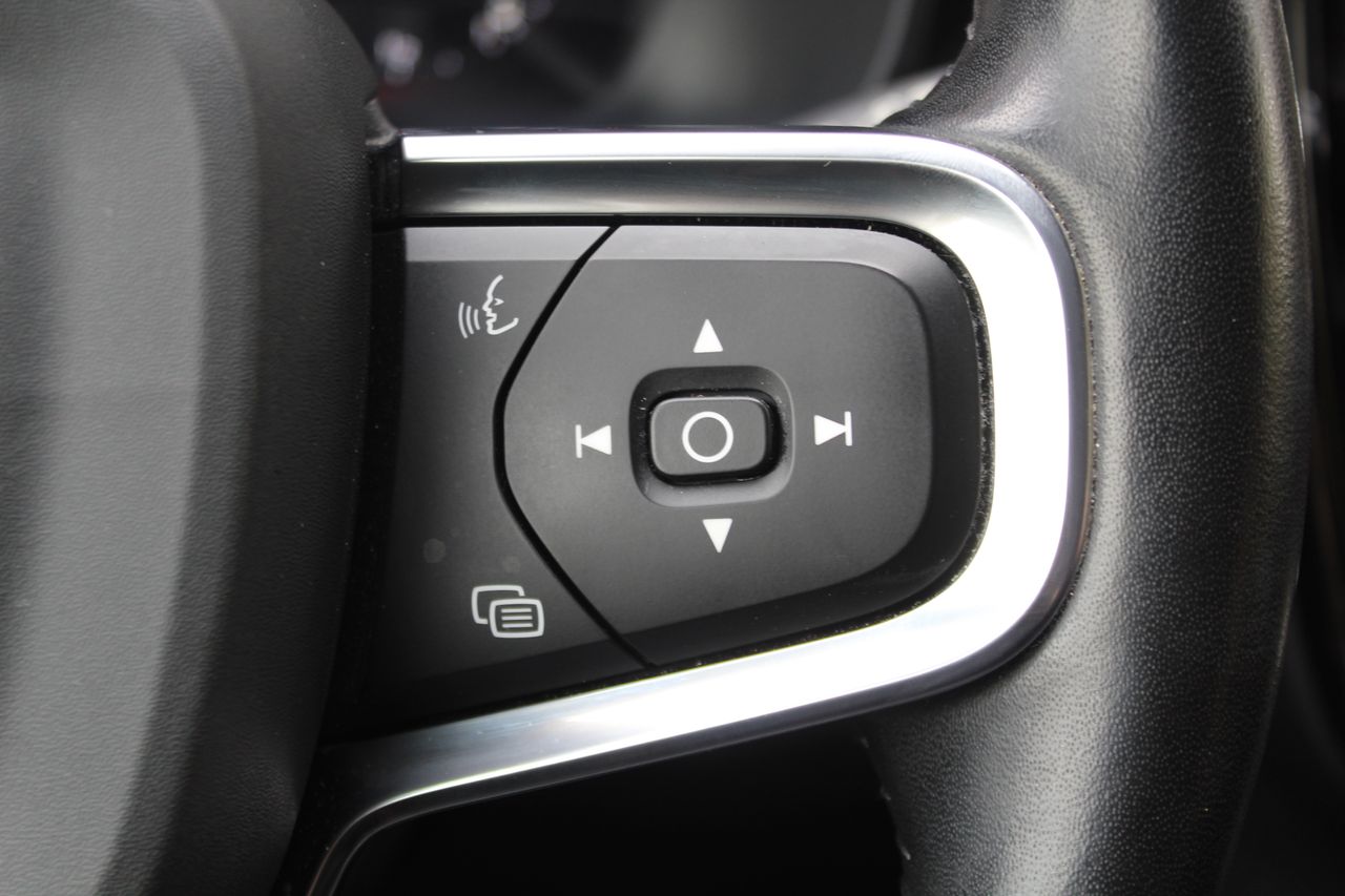 Volvo XC40 1.5 T4 Twin Recharge Inscription Auto - Foto 14