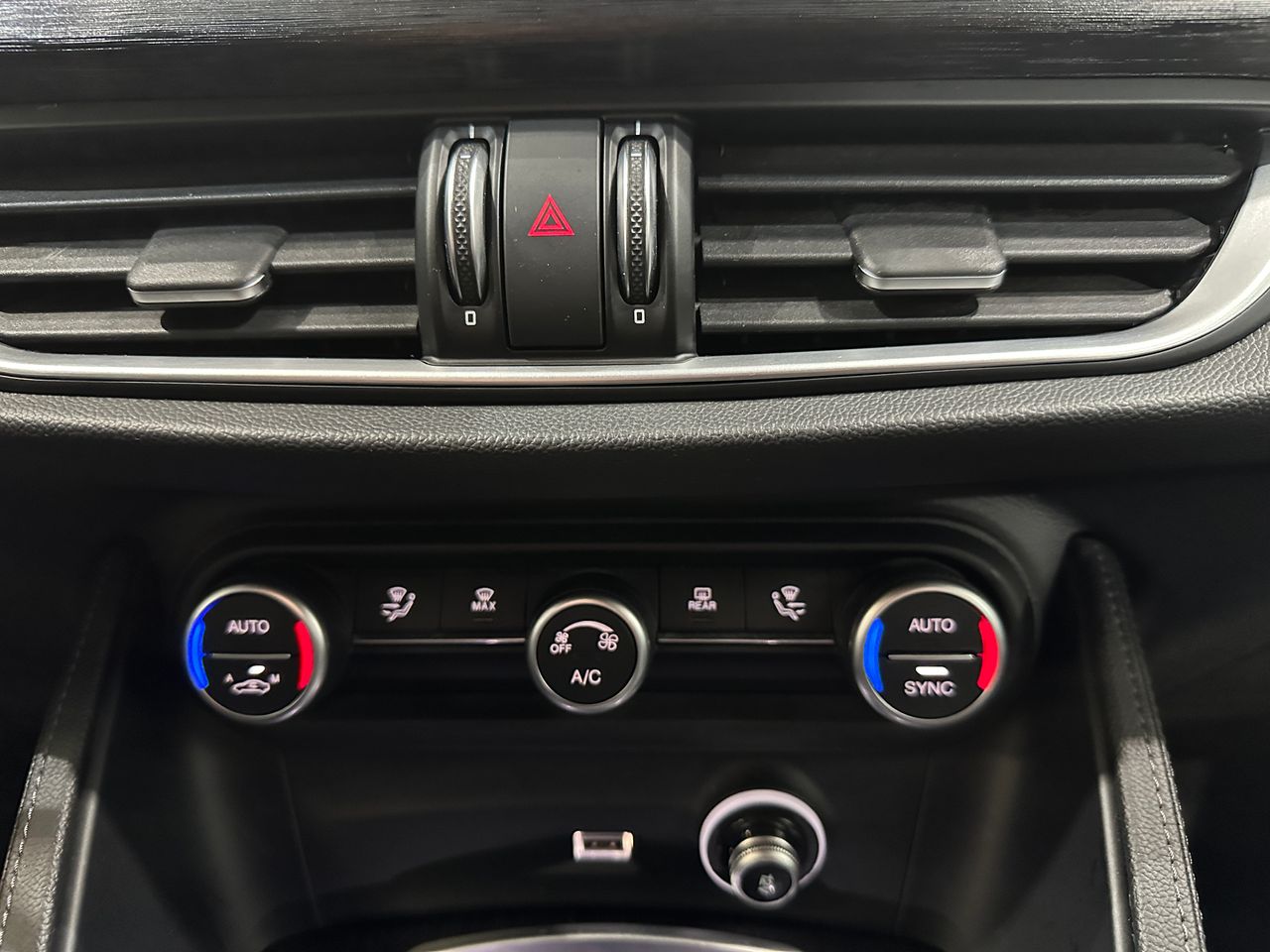 Alfa Romeo Stelvio 2.2 Diesel 118kW (160CV) SUPER RWD - Foto 24