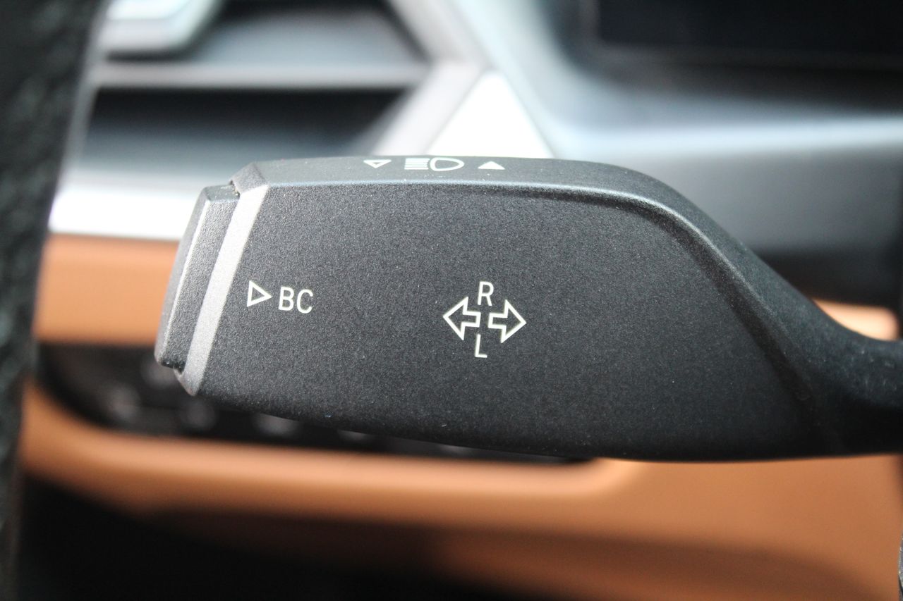 BMW Serie 3 318d Auto.Touring - Foto 15