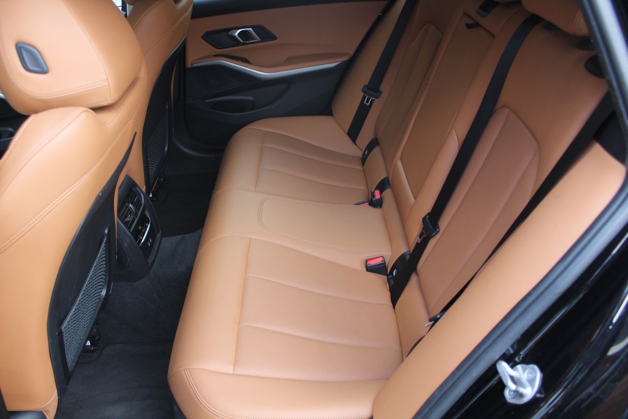 BMW Serie 3 318d Auto.Touring - Foto 10