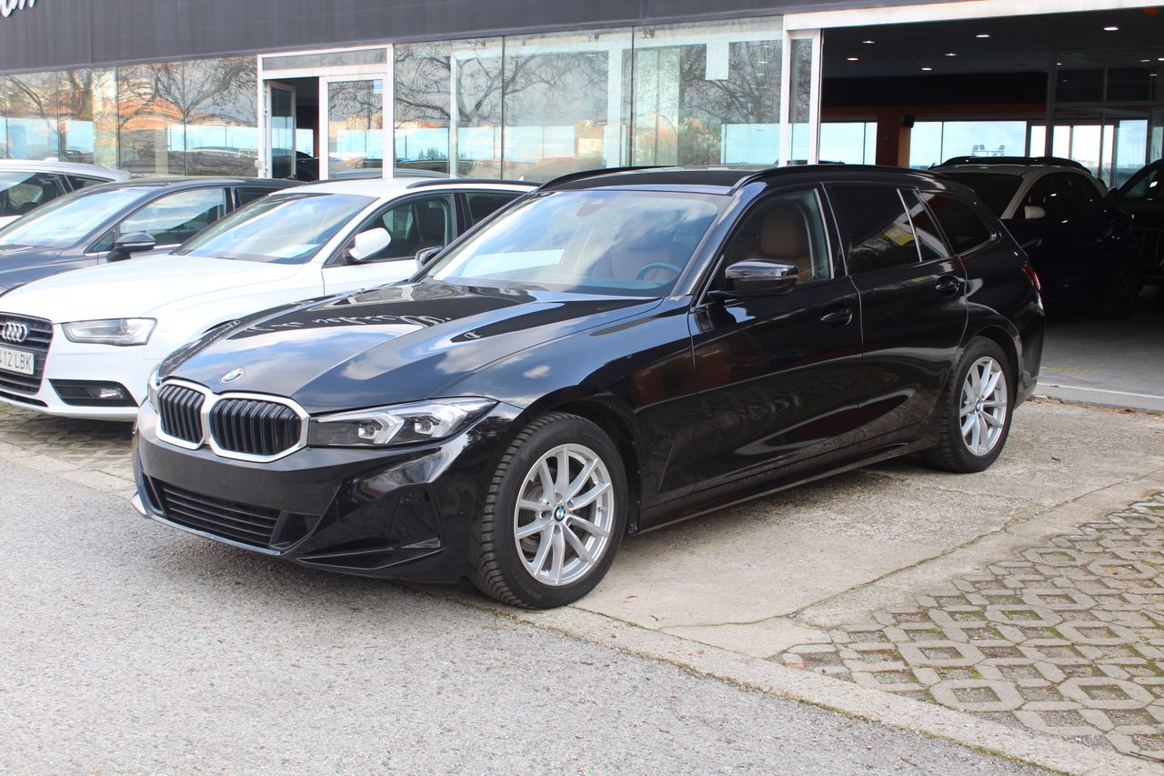 BMW Serie 3 318d Auto.Touring - Foto 3