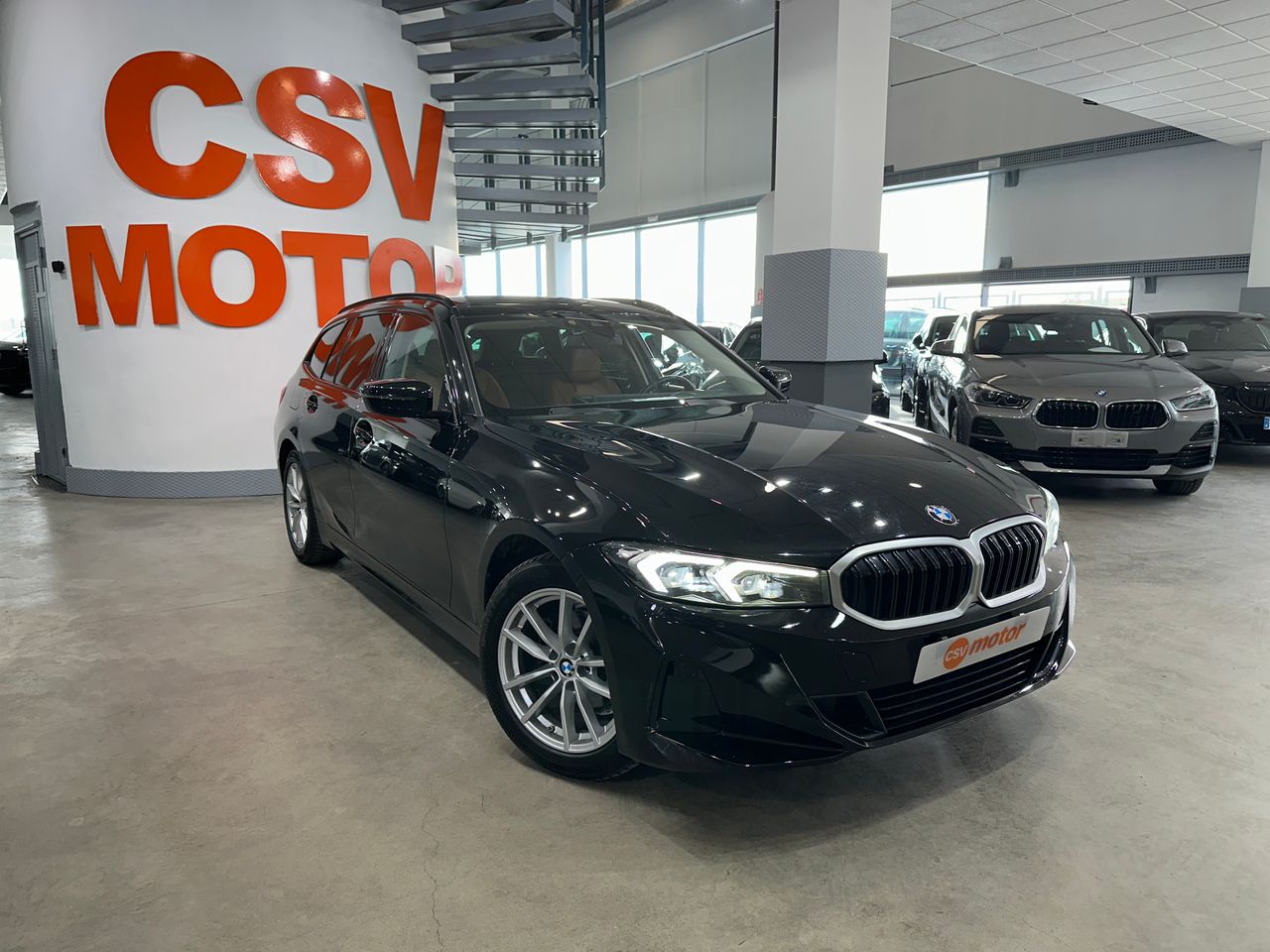 BMW Serie 3 318d Auto.Touring - Foto 5