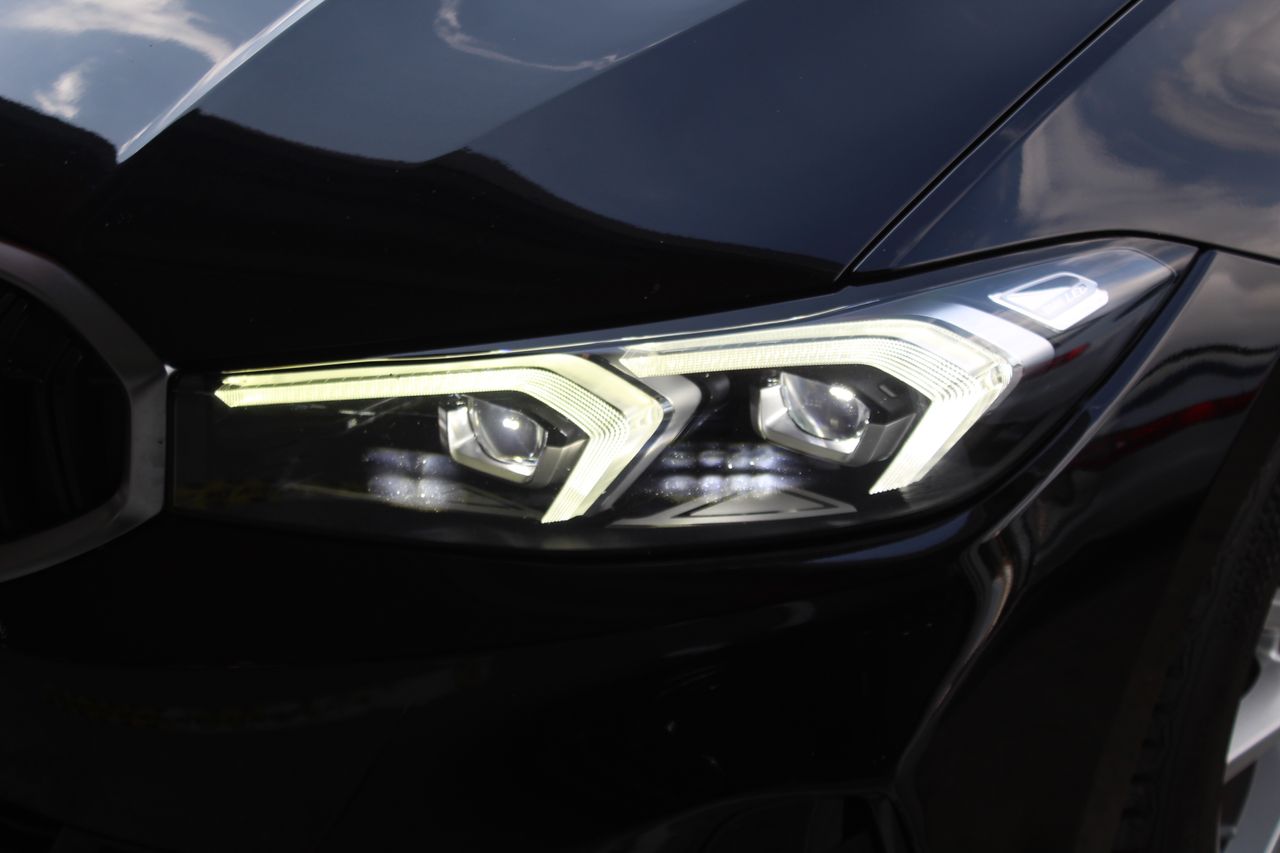 BMW Serie 3 318d Auto.Touring - Foto 31