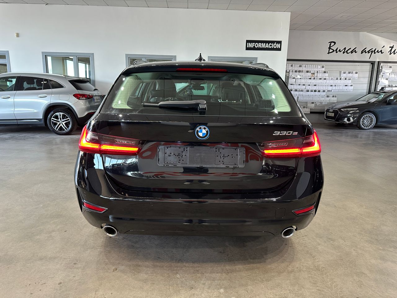 BMW Serie 3 330E 292CV FAMILIAR - Foto 8