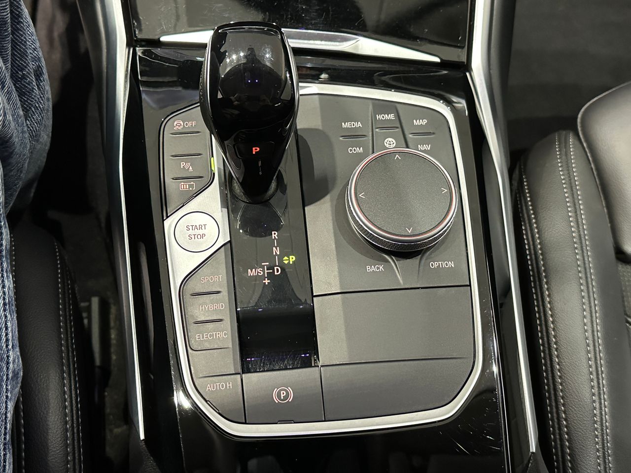 BMW Serie 3 330E 292CV FAMILIAR - Foto 26