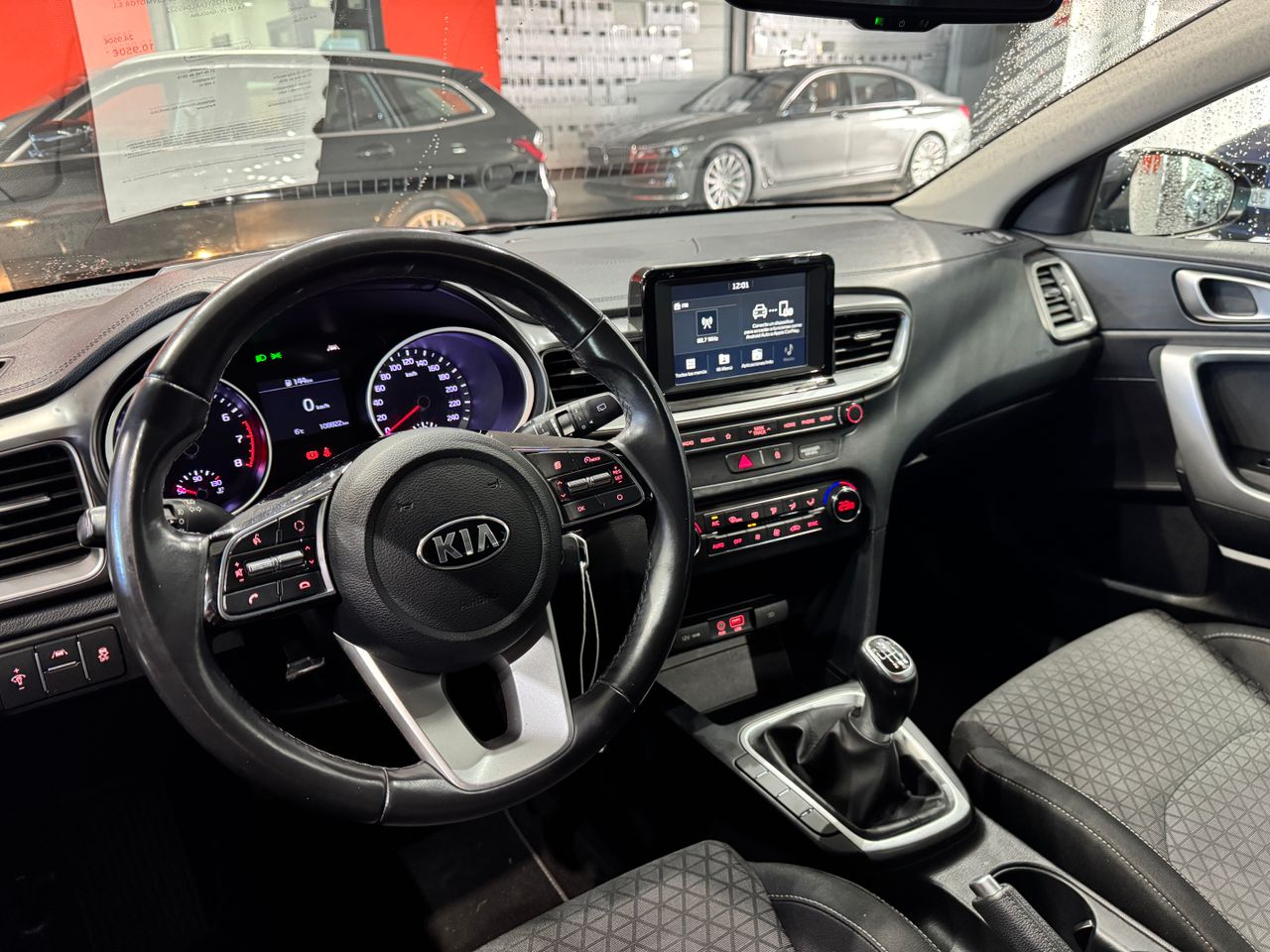 Kia Ceed 1.0 T-GDi 74kW (100CV) - Foto 12