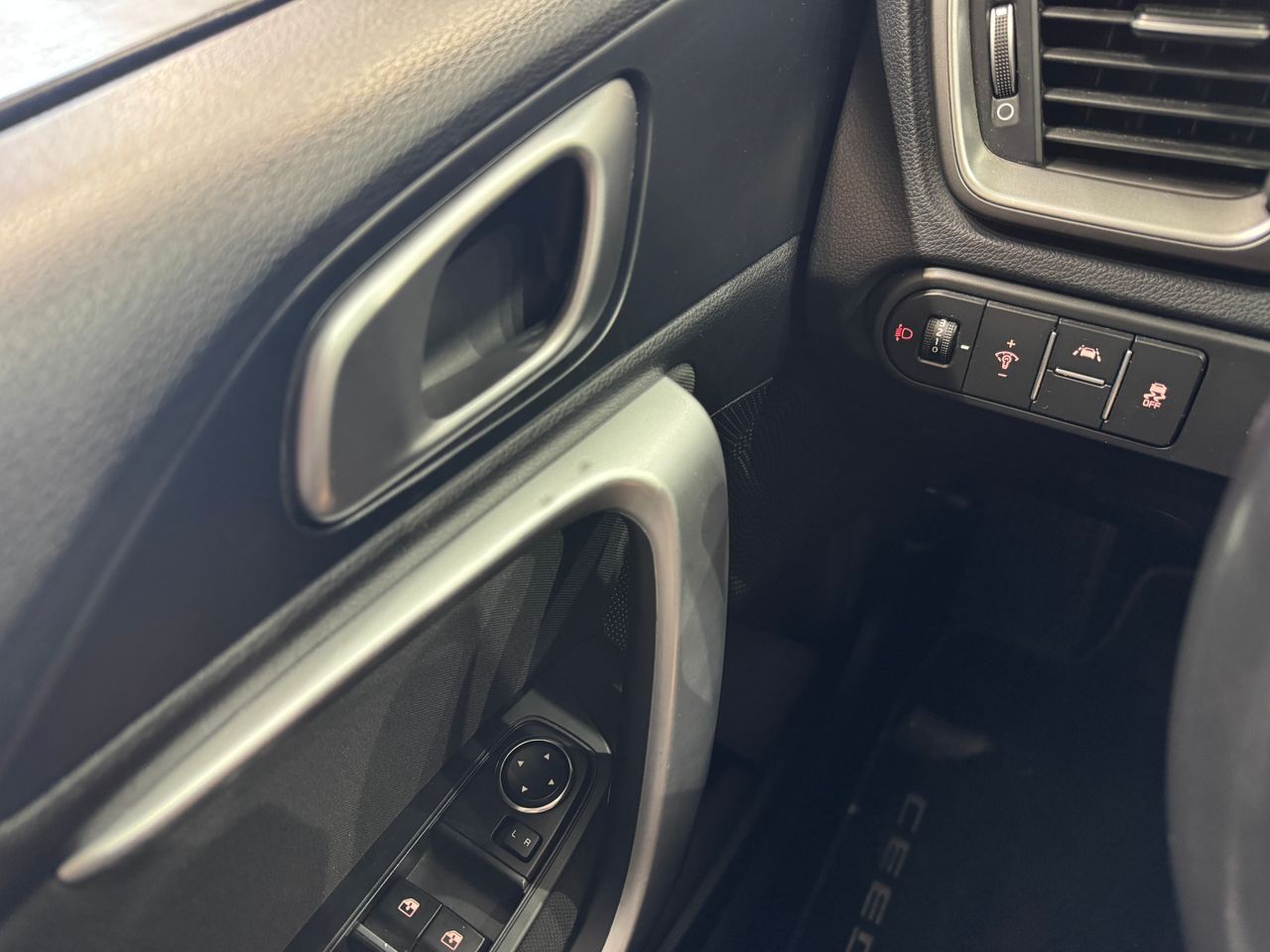 Kia Ceed 1.0 T-GDi 74kW (100CV) - Foto 20