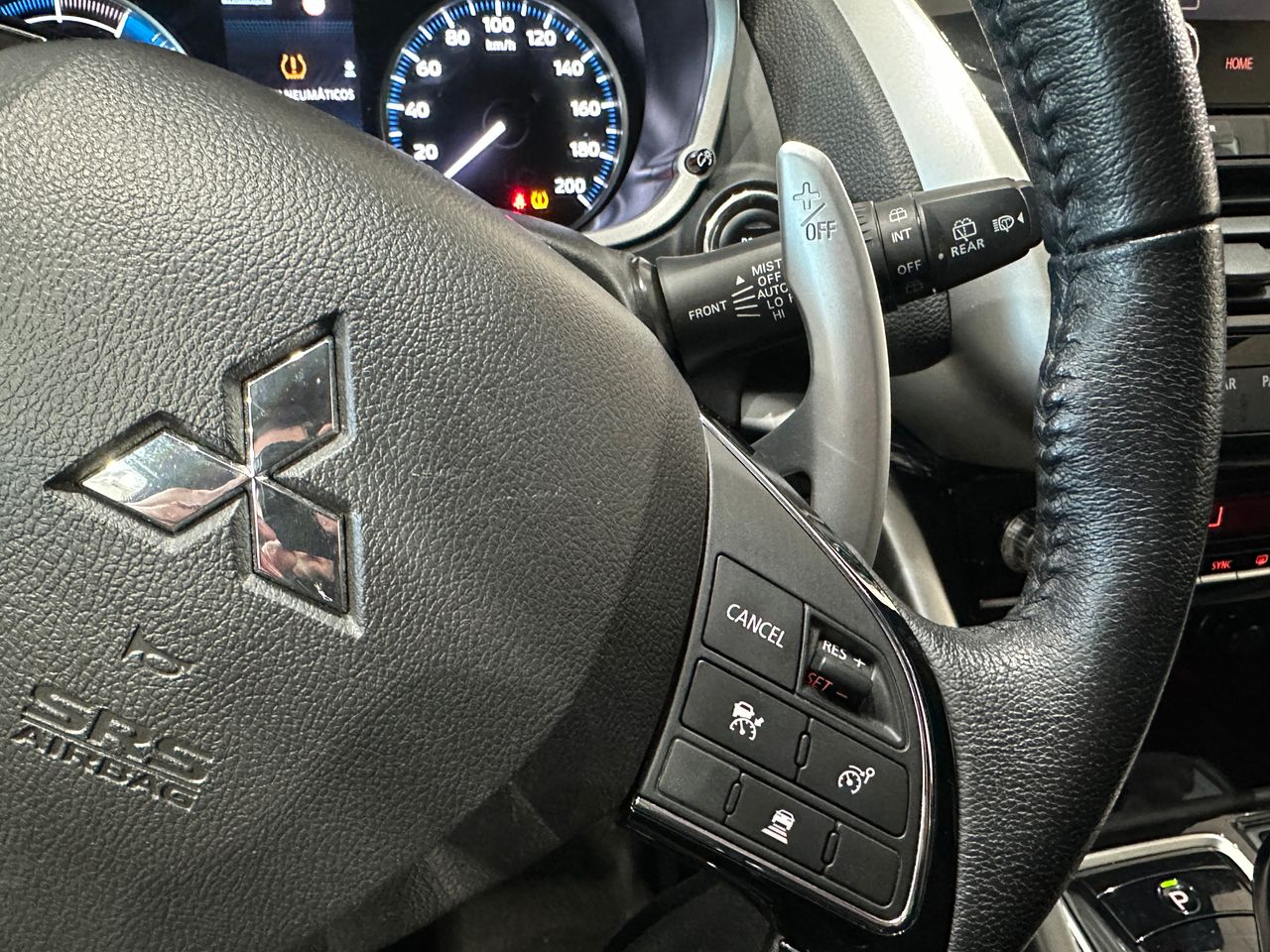 Mitsubishi Eclipse Cross 2.4 PHEV Kaiteki Auto 4WD - Foto 18