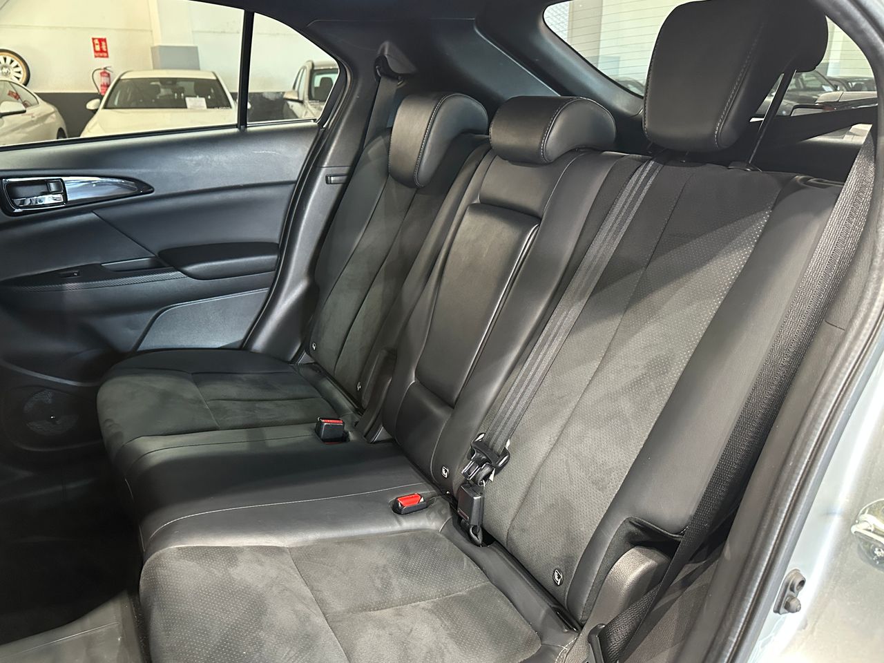 Mitsubishi Eclipse Cross 2.4 PHEV Kaiteki Auto 4WD - Foto 10