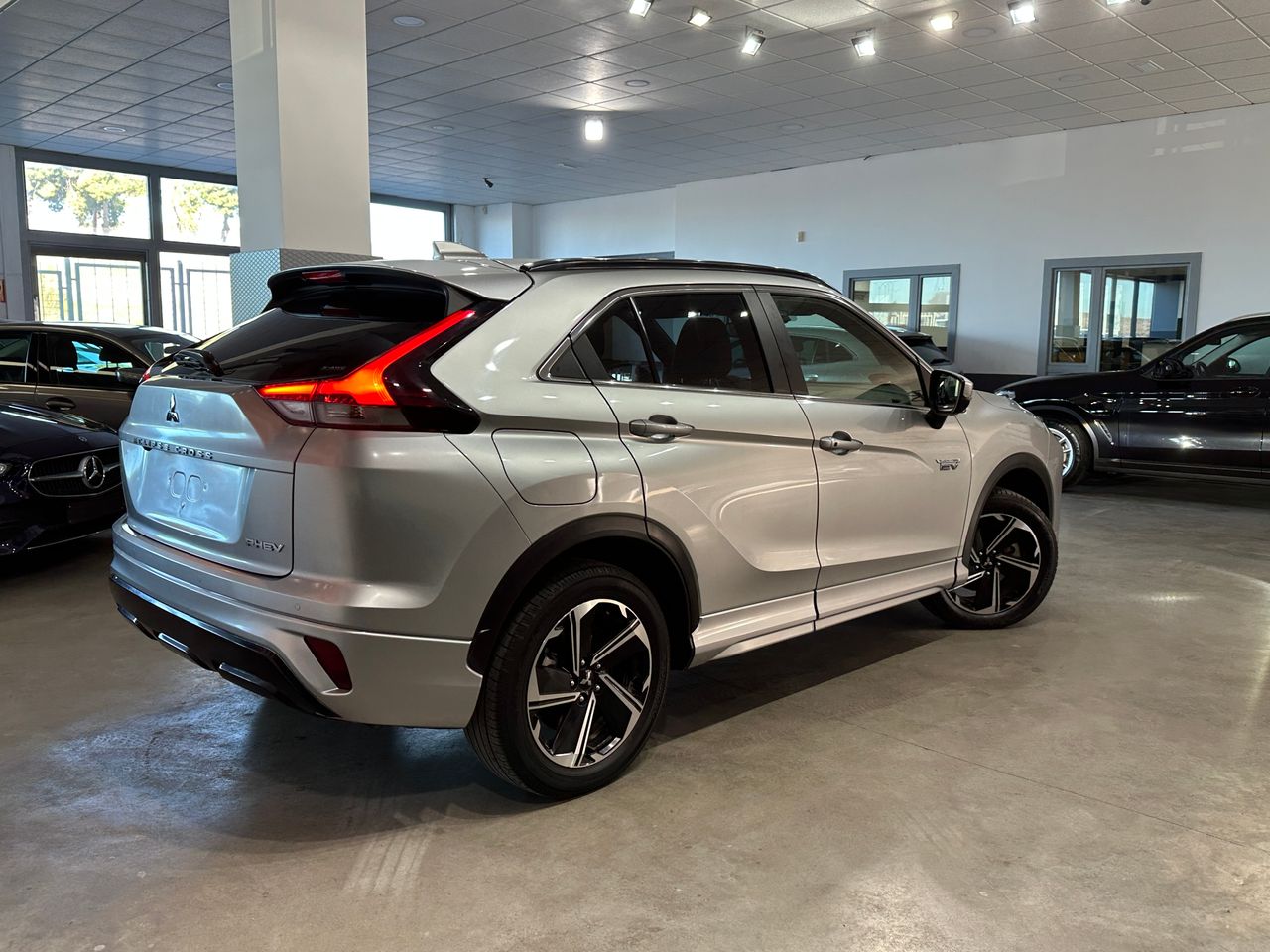 Mitsubishi Eclipse Cross 2.4 PHEV Kaiteki Auto 4WD - Foto 7