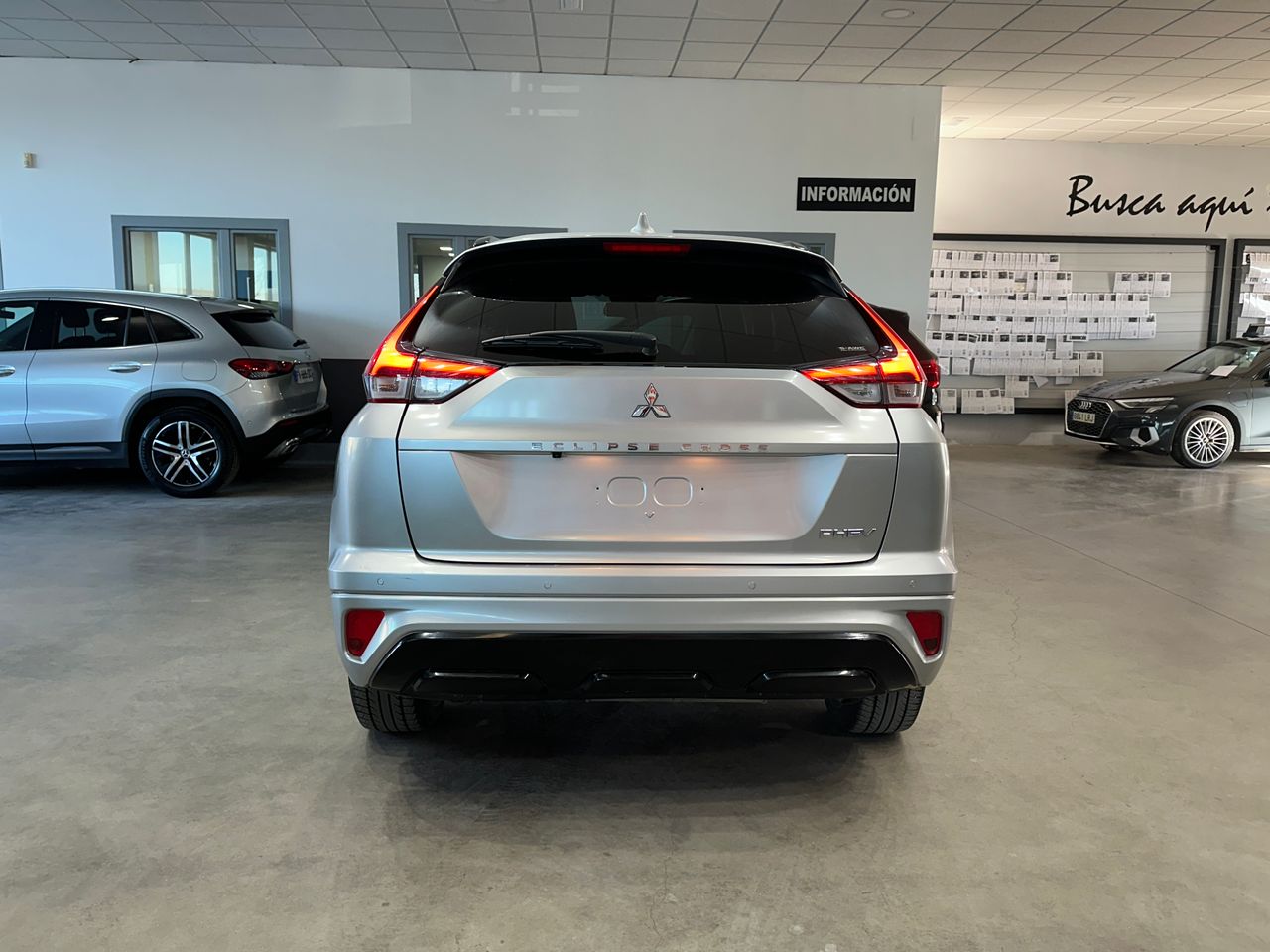 Mitsubishi Eclipse Cross 2.4 PHEV Kaiteki Auto 4WD - Foto 8