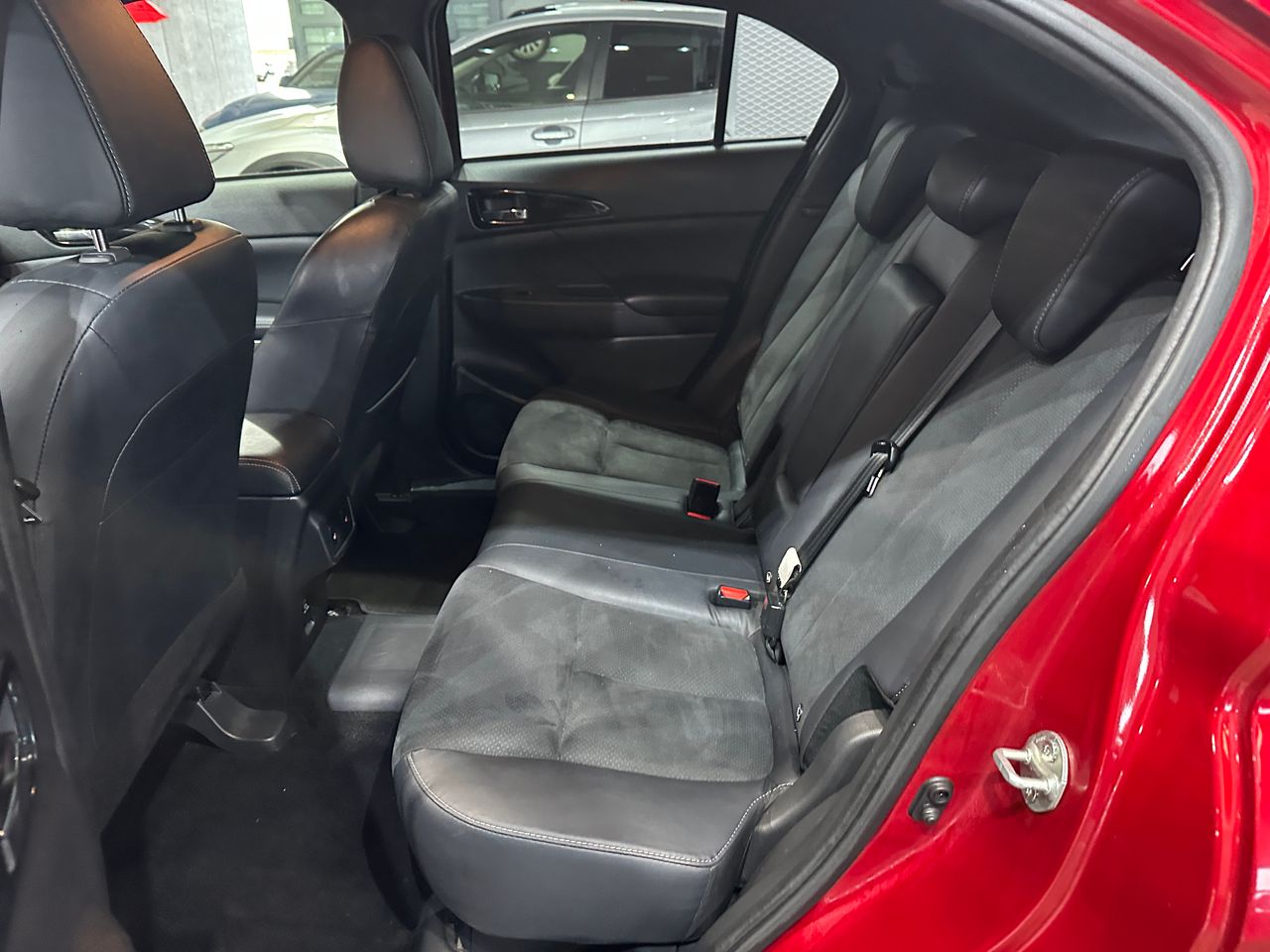 Mitsubishi Eclipse Cross 2.4 PHEV Kaiteki Auto 4WD - Foto 11