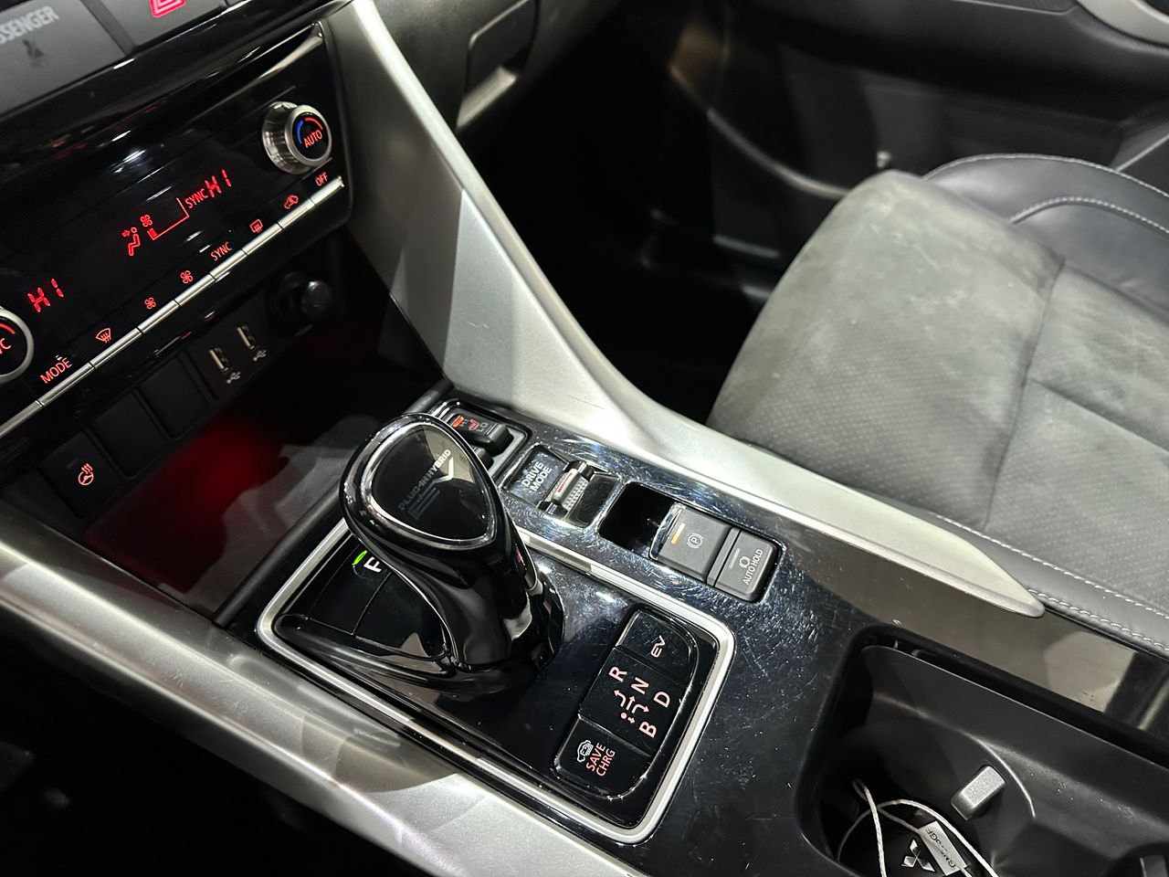 Mitsubishi Eclipse Cross 2.4 PHEV Kaiteki Auto 4WD - Foto 15