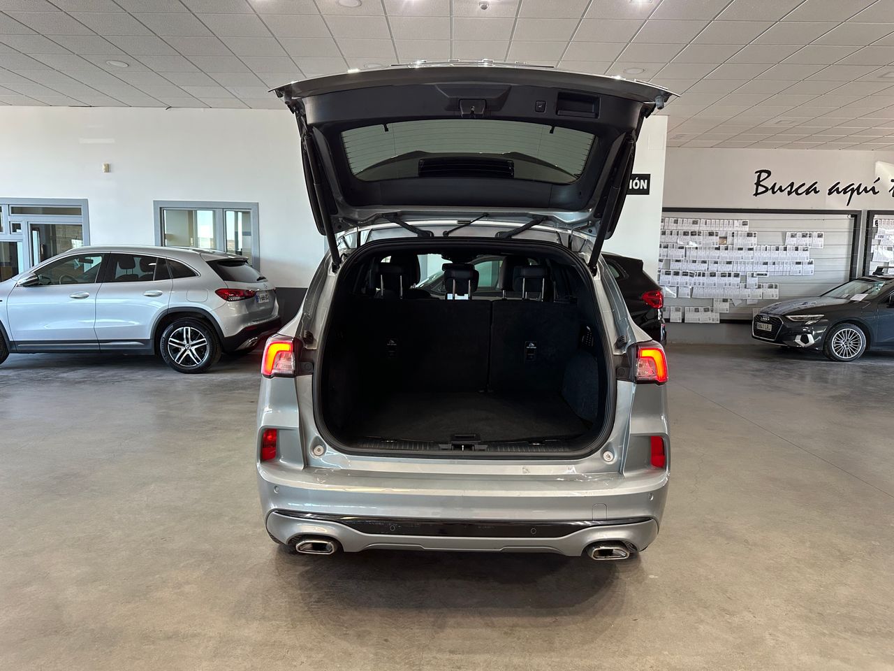 Ford Kuga ST-Line X 2.5 Duratec FHEV Auto - Foto 9