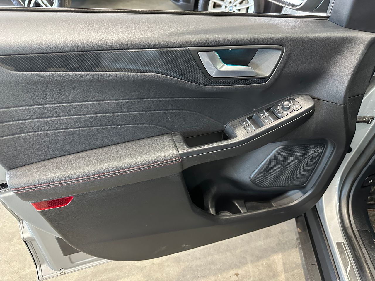 Ford Kuga ST-Line X 2.5 Duratec FHEV Auto - Foto 15