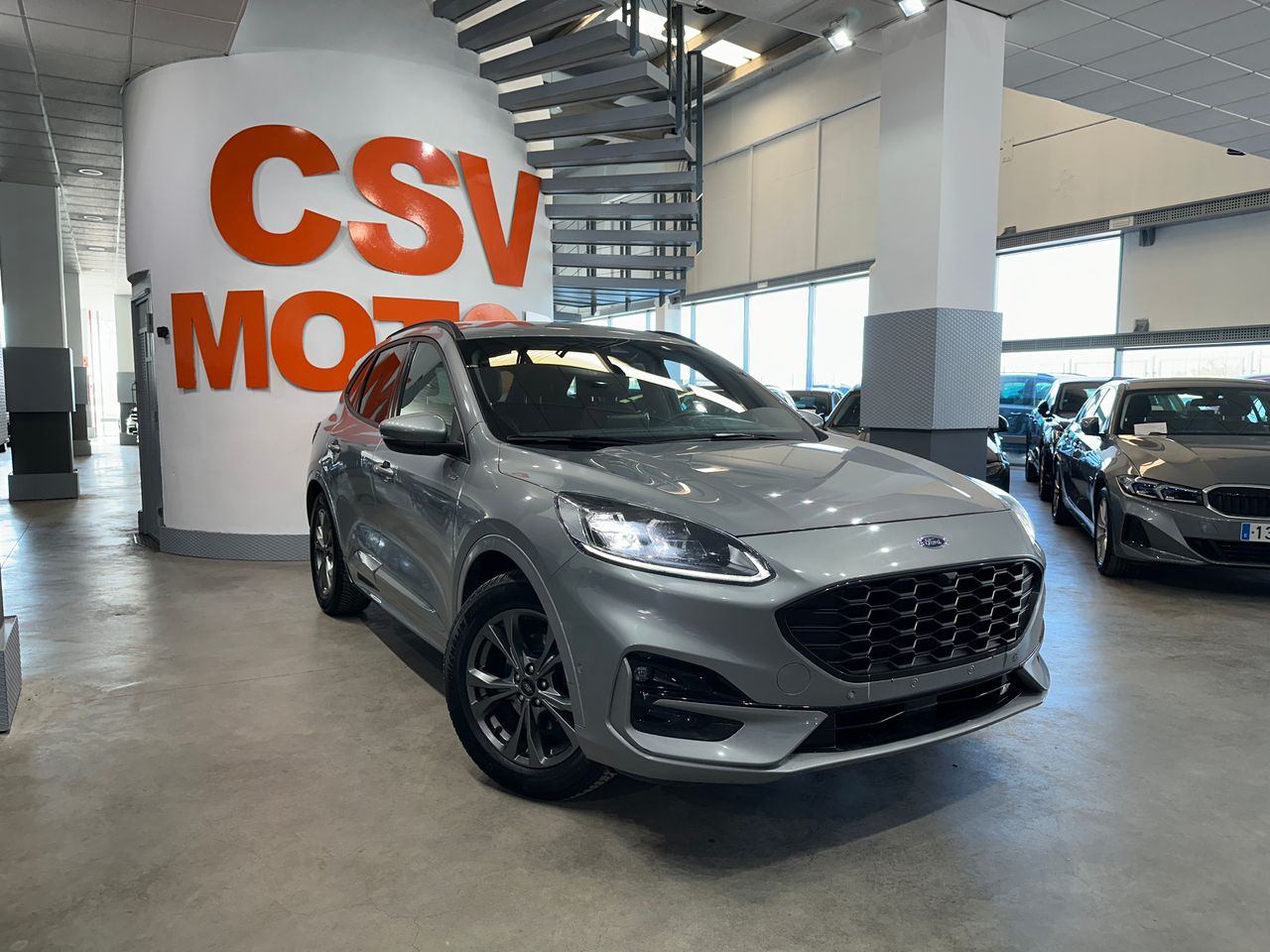 Ford Kuga ST-Line X 2.5 Duratec FHEV Auto - Foto 5
