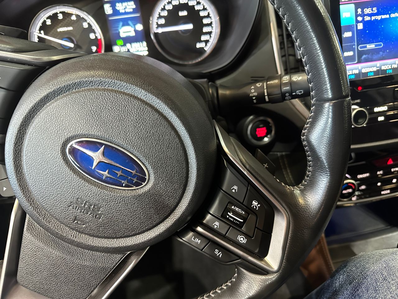 Subaru Forester 2.0HEV 150CV EXECUTIVE PLUS - Foto 18