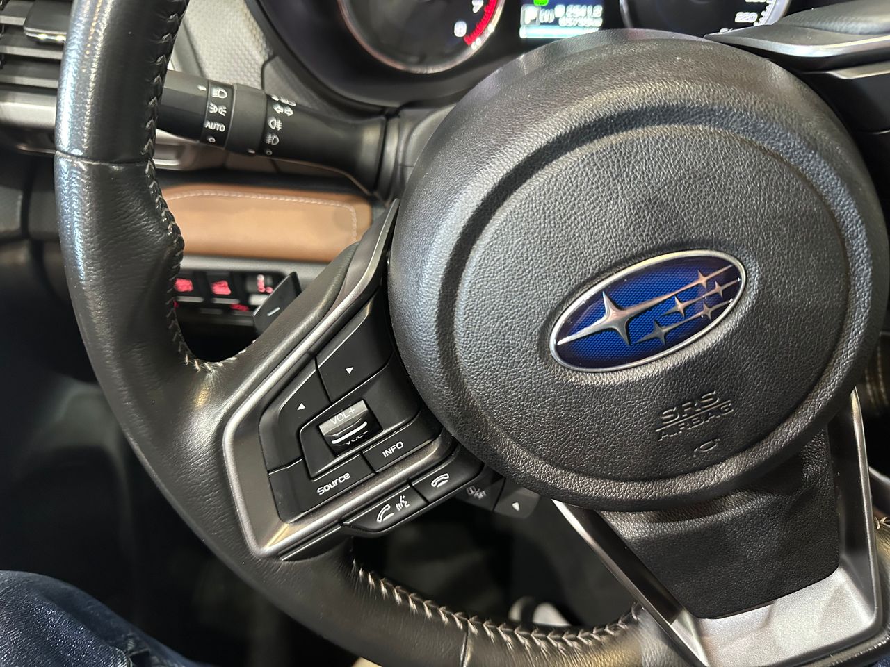 Subaru Forester 2.0HEV 150CV EXECUTIVE PLUS - Foto 17