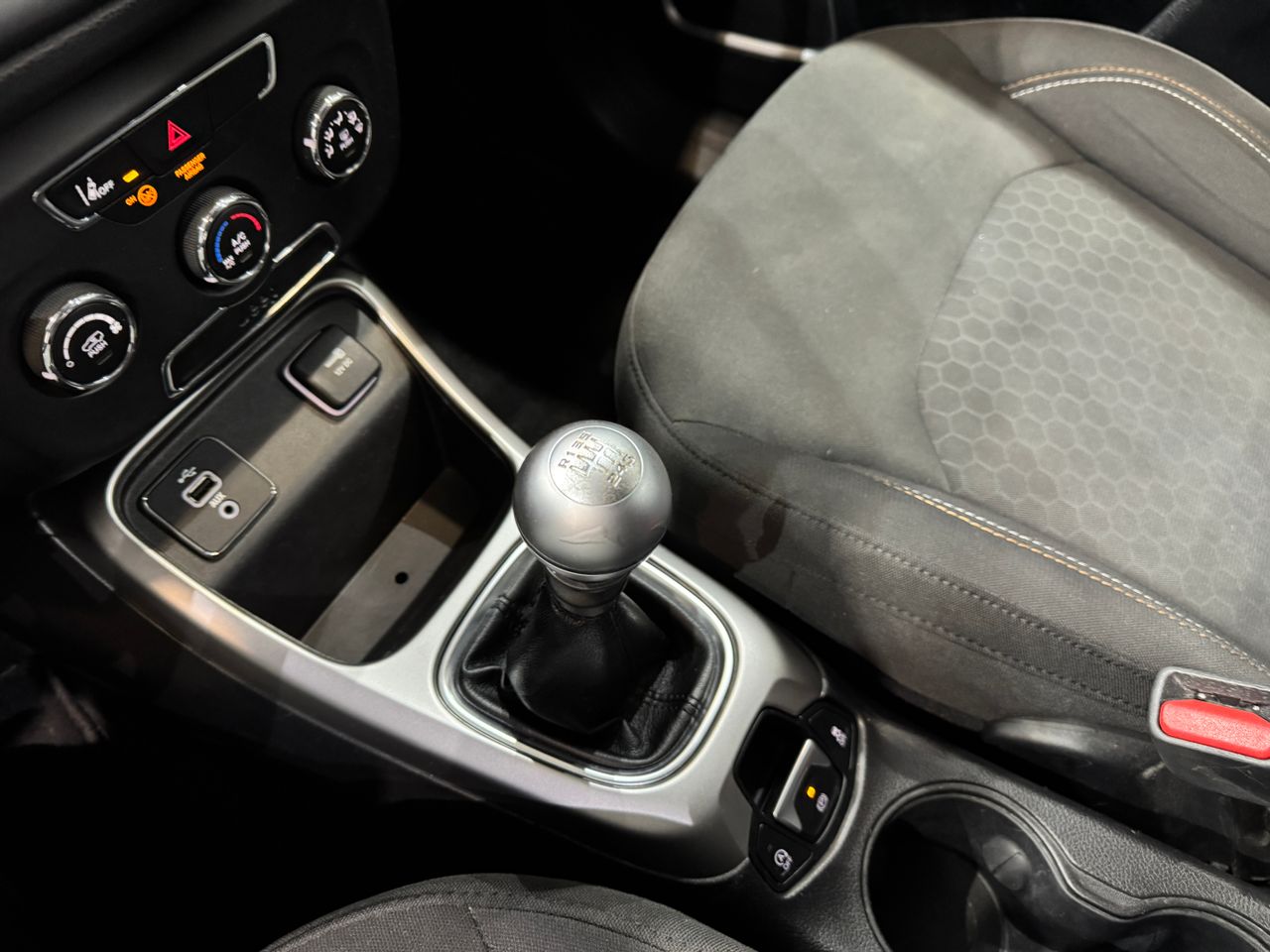 Jeep Compass Limited 1.4 MultiAir 103 kW (140 CV) 4x2 - Foto 15