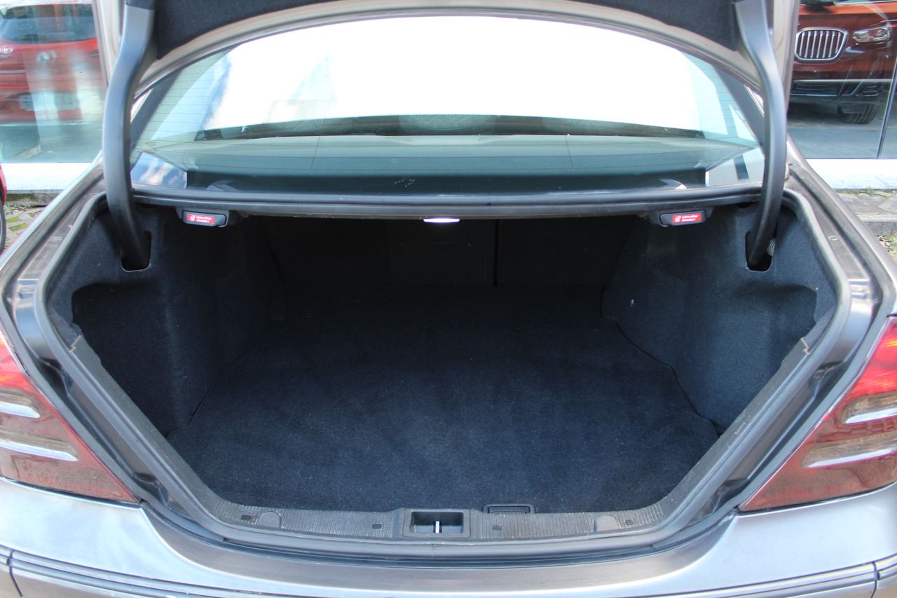 Mercedes Clase C C 220 CDI Berlina - Foto 21