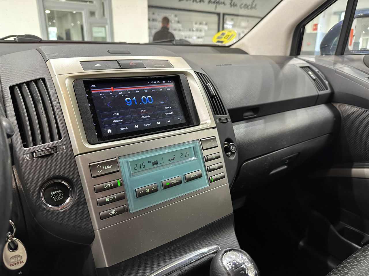 Toyota Corolla Verso 2.2 D  136 CV - Foto 18