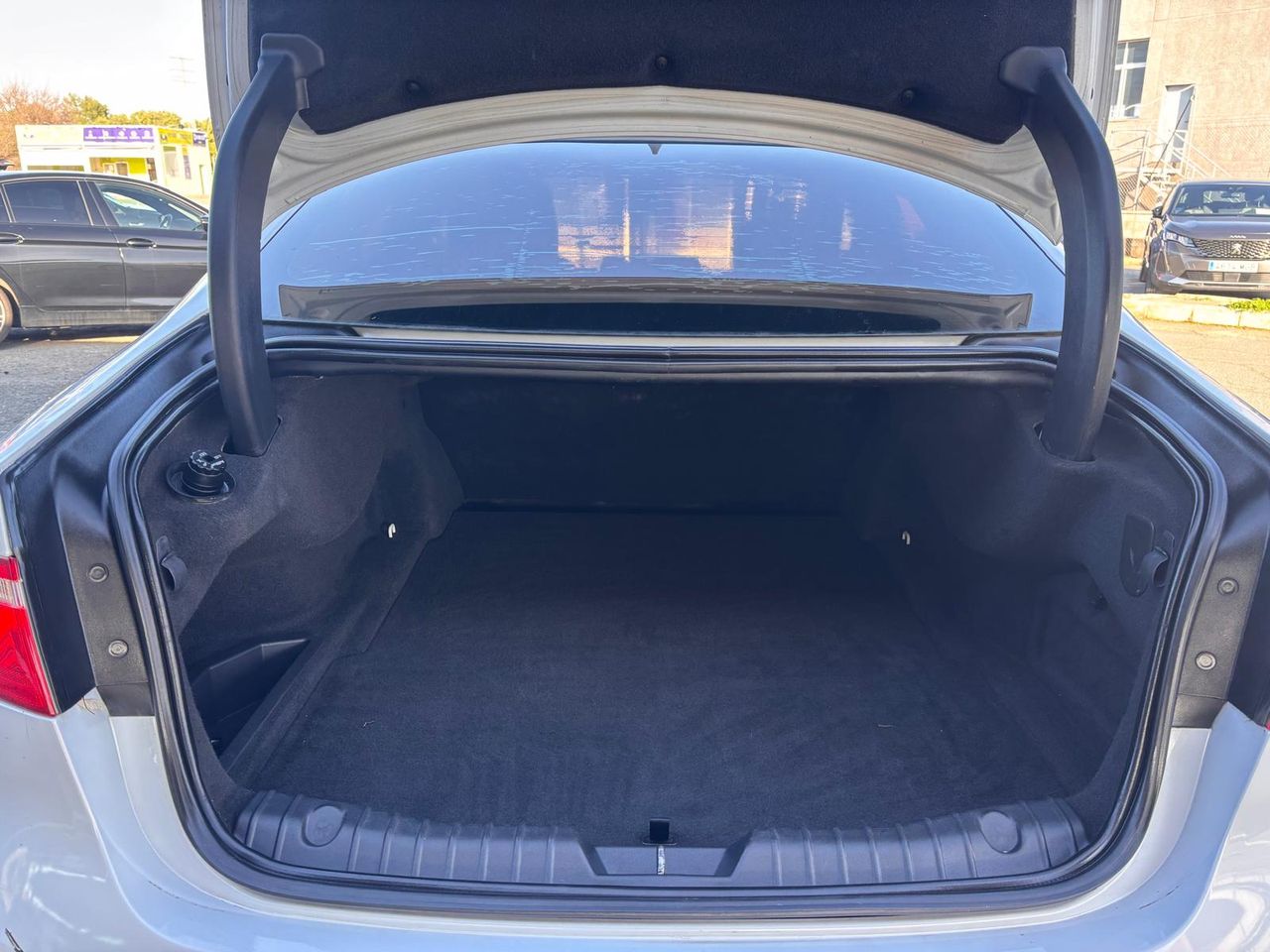 Jaguar XF 2.0D 180CV AUTO PRESTIGE - Foto 23