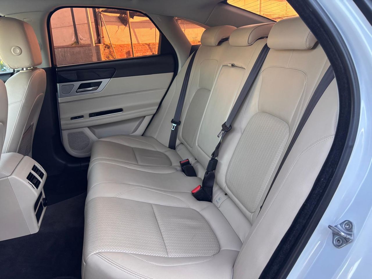 Jaguar XF 2.0D 180CV AUTO PRESTIGE - Foto 10