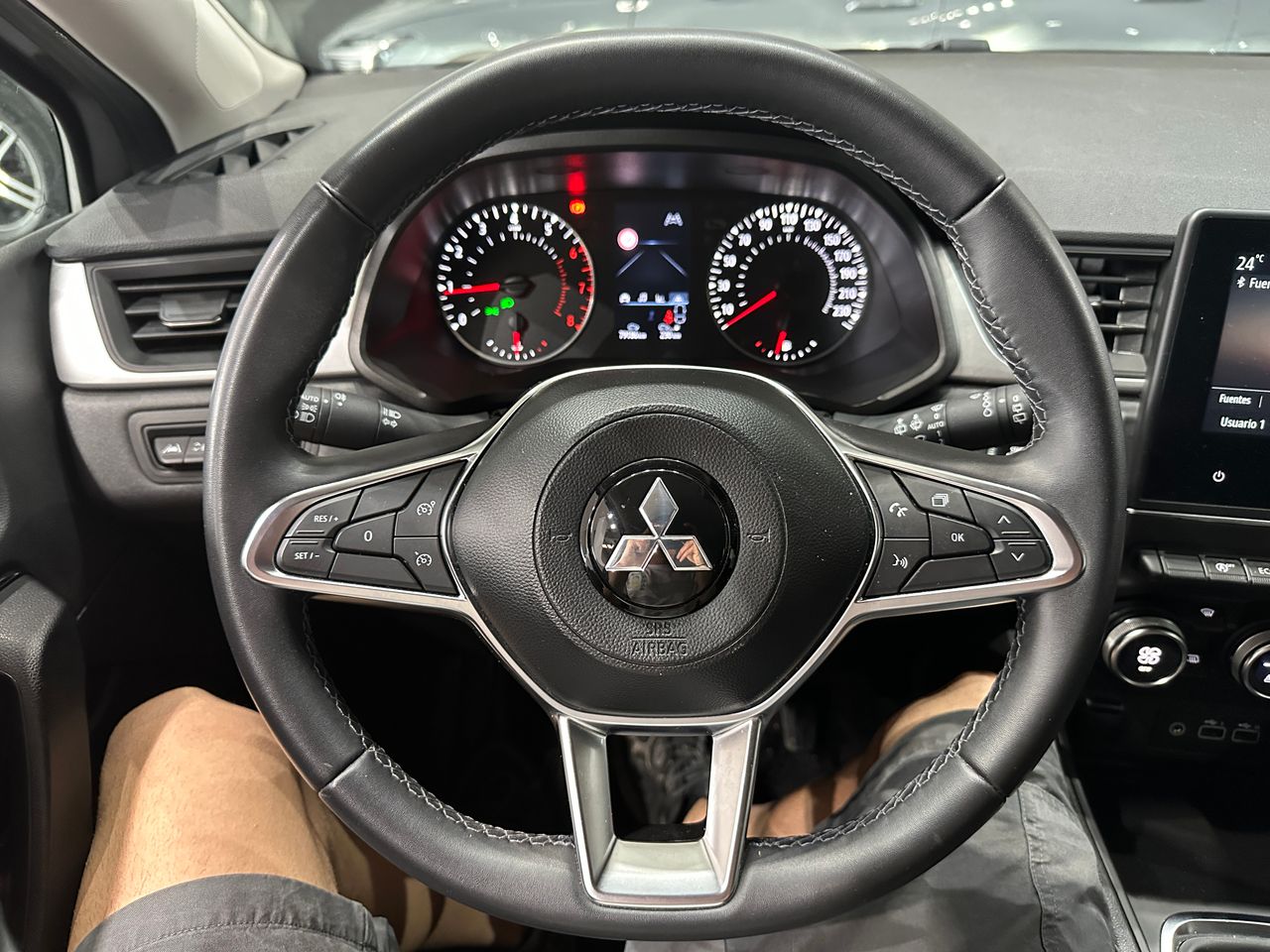 Renault Captur 100T 90CV SPIRIT (MITSUBISHI	ASX) - Foto 13