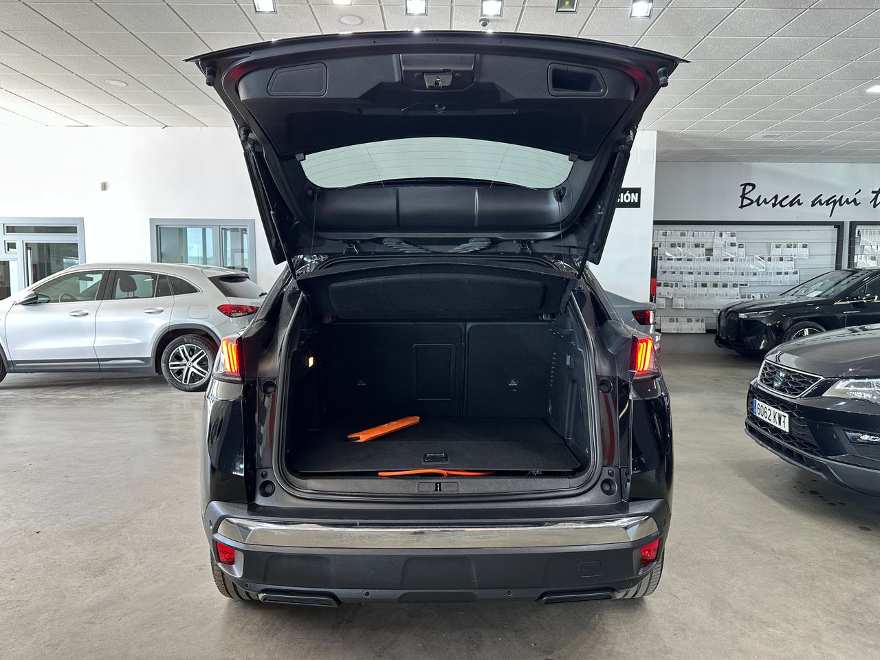 Peugeot 3008 Hybrid 1.6HYBRID 225CV ALLURE PACK - Foto 9