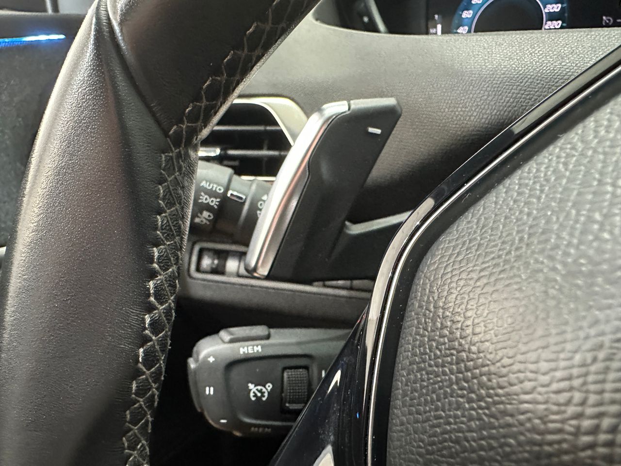 Peugeot 3008 Hybrid 1.6HYBRID 225CV ALLURE PACK - Foto 16